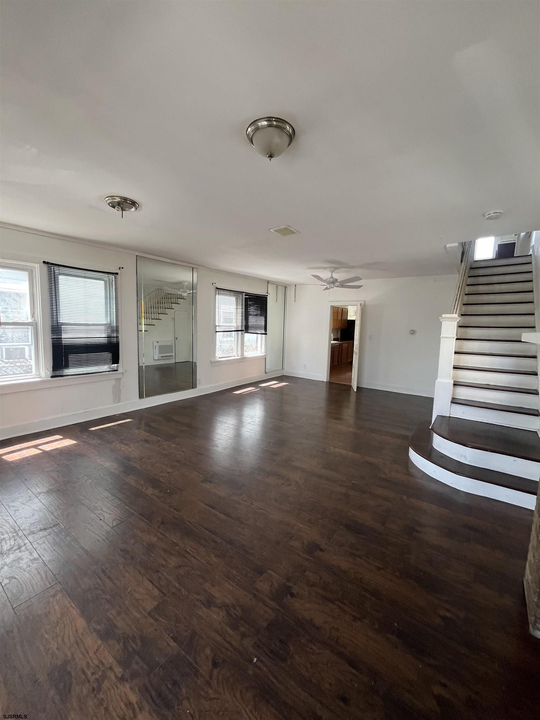 Atlantic City, New Jersey 08401, United States, 3 Bedrooms Bedrooms, ,2 BathroomsBathrooms,Residential,Pending,181147