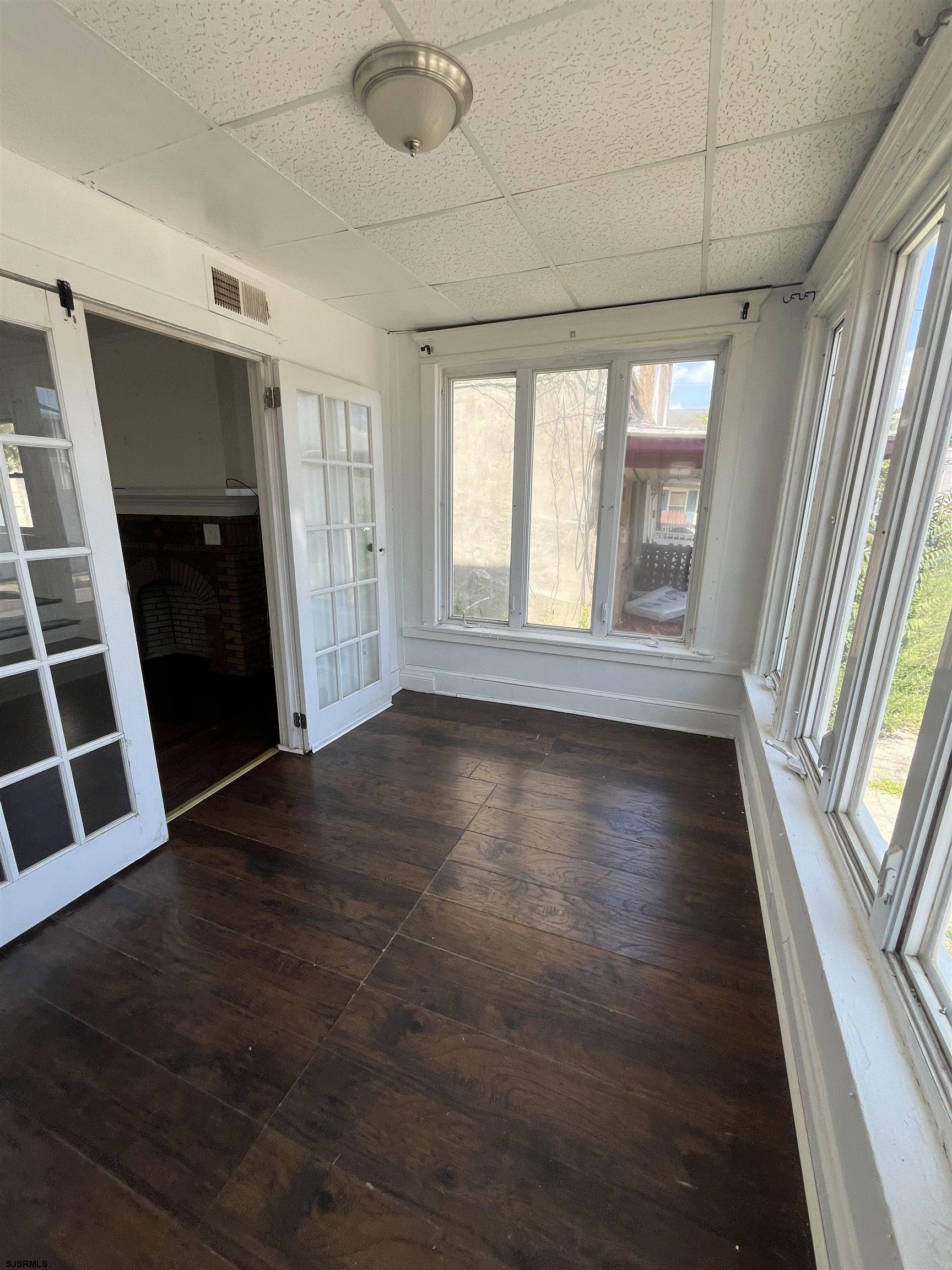 Atlantic City, New Jersey 08401, United States, 3 Bedrooms Bedrooms, ,2 BathroomsBathrooms,Residential,Pending,181147