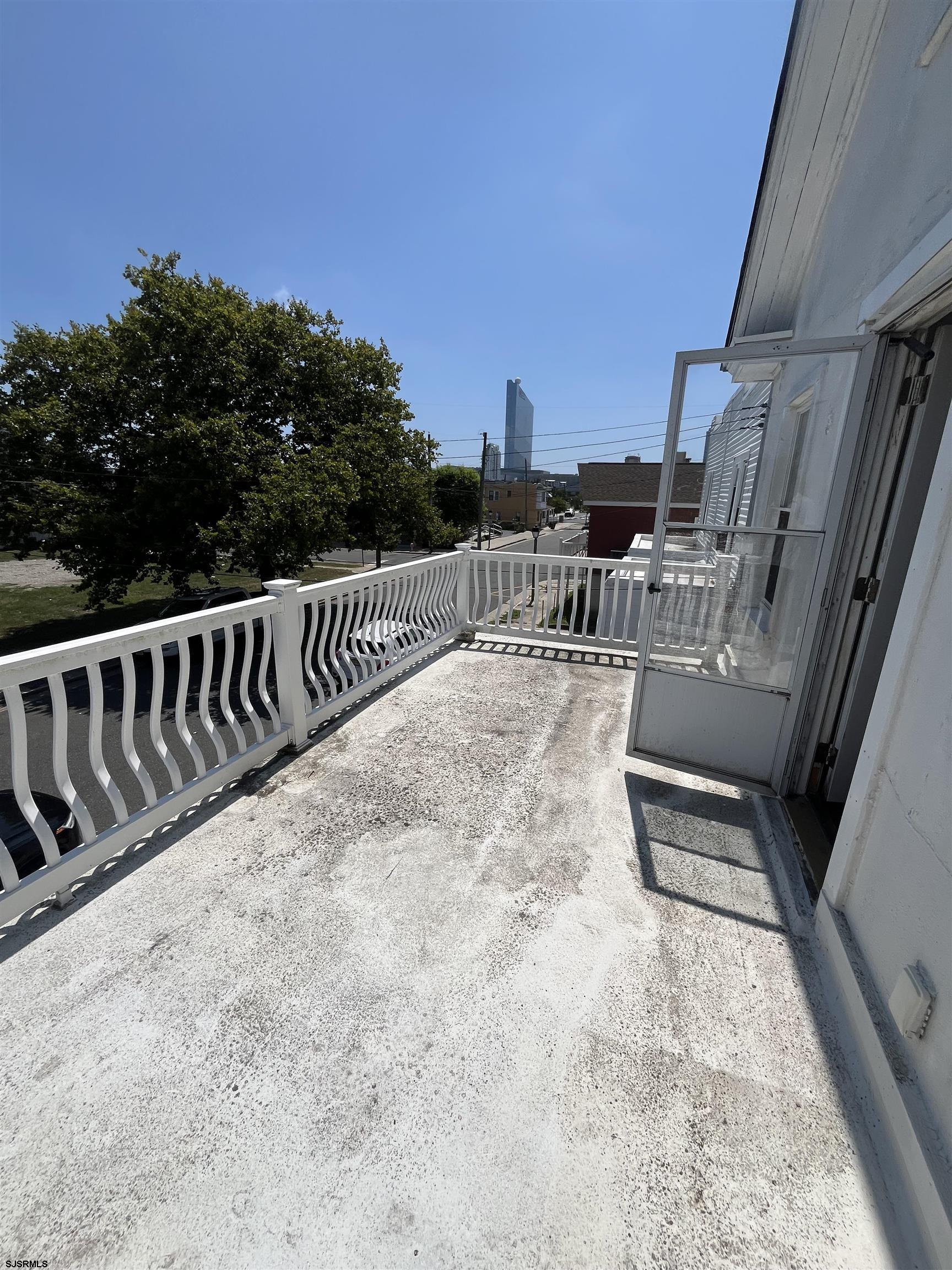 Atlantic City, New Jersey 08401, United States, 3 Bedrooms Bedrooms, ,2 BathroomsBathrooms,Residential,Pending,181147