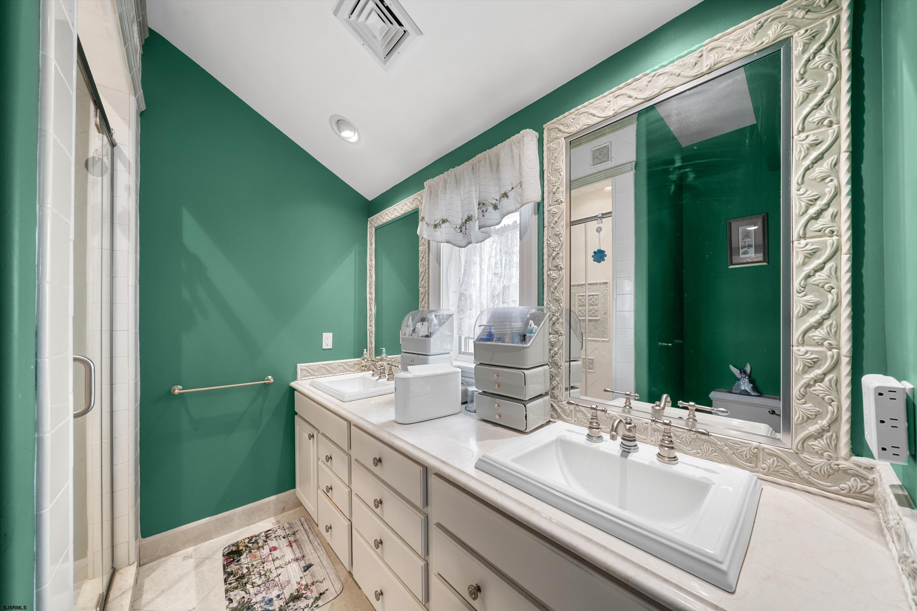 Ocean City, New Jersey 08226, United States, 5 Bedrooms Bedrooms, ,5 BathroomsBathrooms,Residential,Active,208036