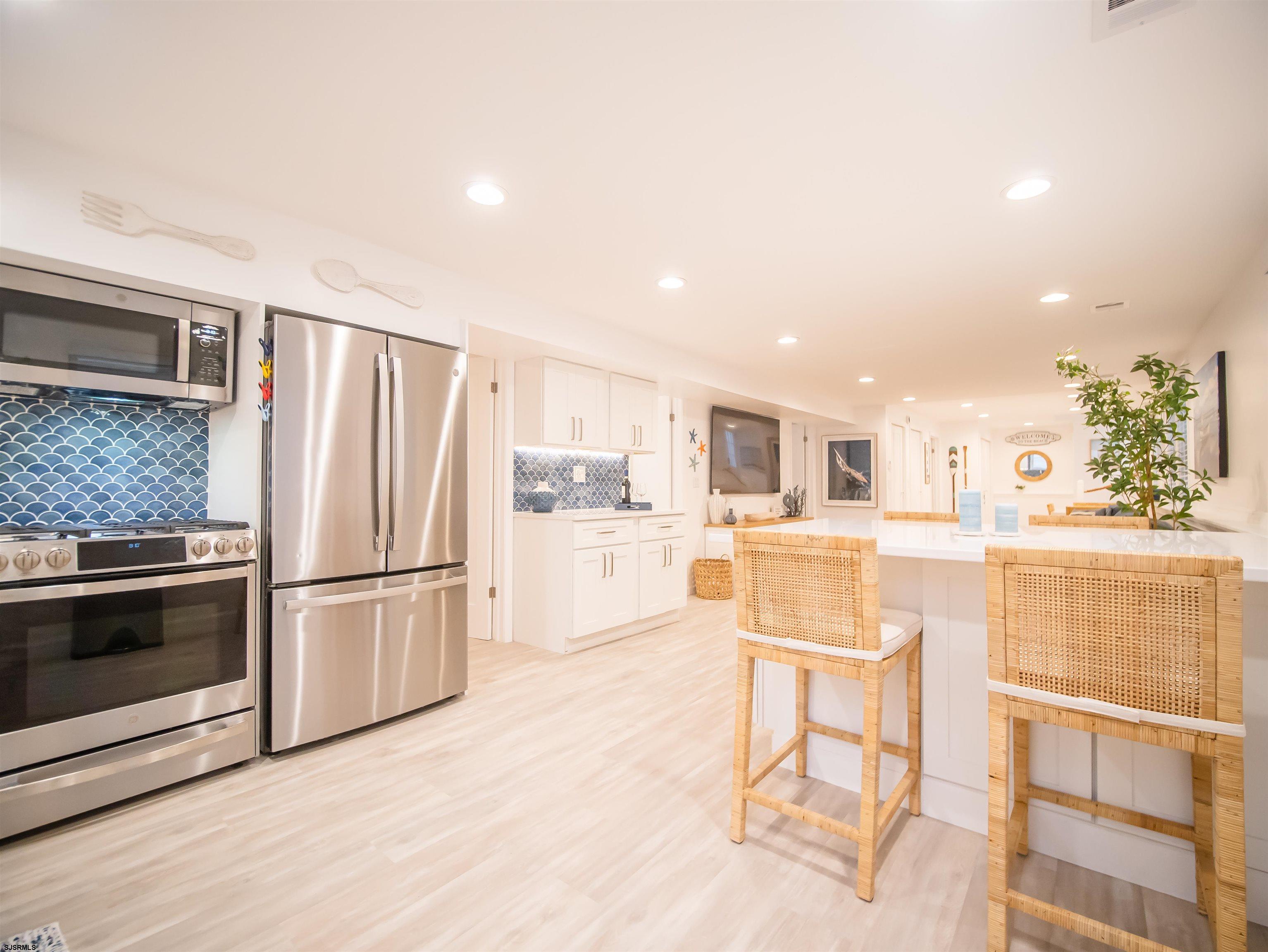 Ventnor, New Jersey 08406, United States, 3 Bedrooms Bedrooms, ,2 BathroomsBathrooms,Residential,Active,90347