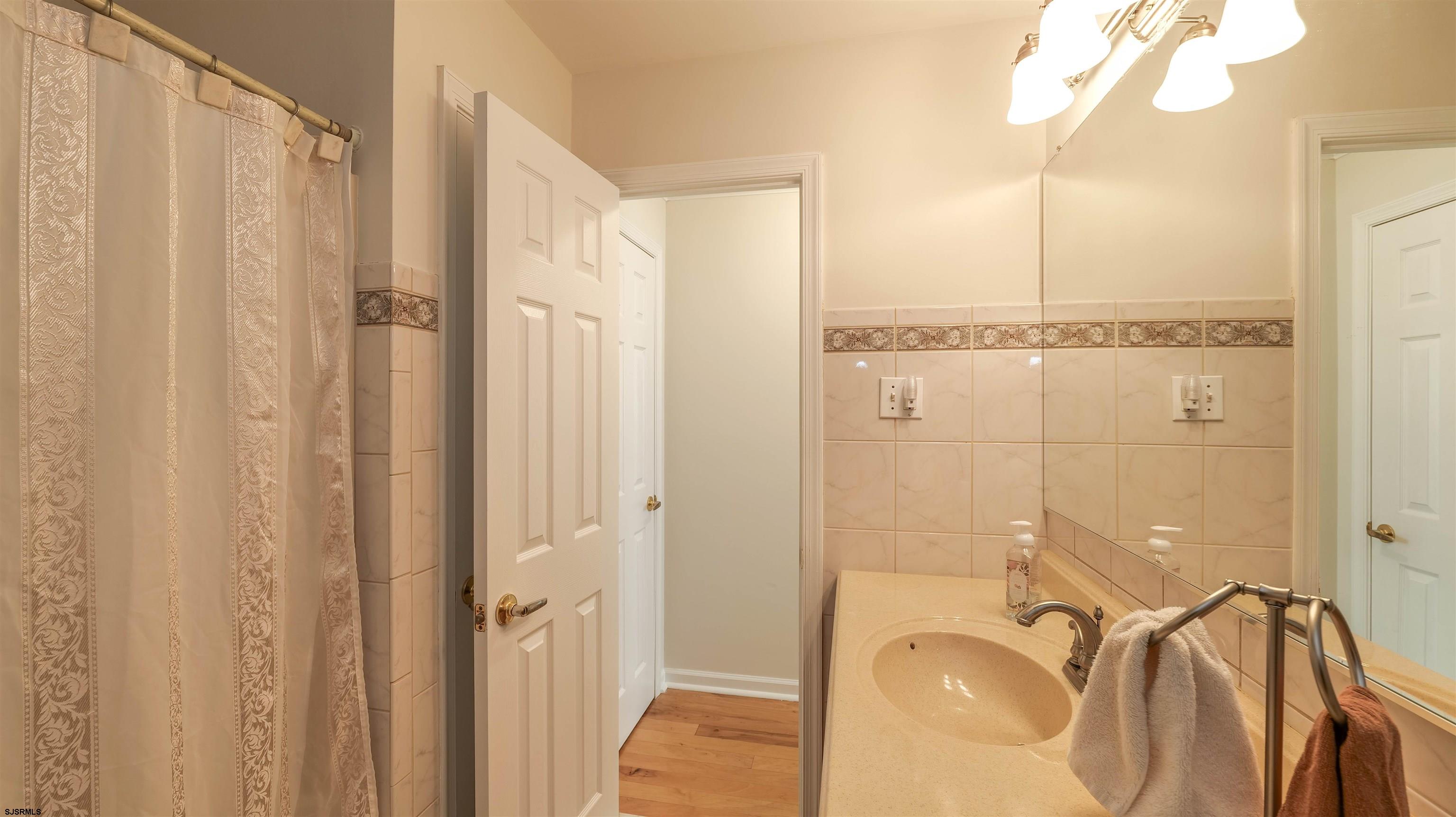 Somers Point, New Jersey 08244, United States, 2 Bedrooms Bedrooms, ,2 BathroomsBathrooms,Residential,Pending,93619