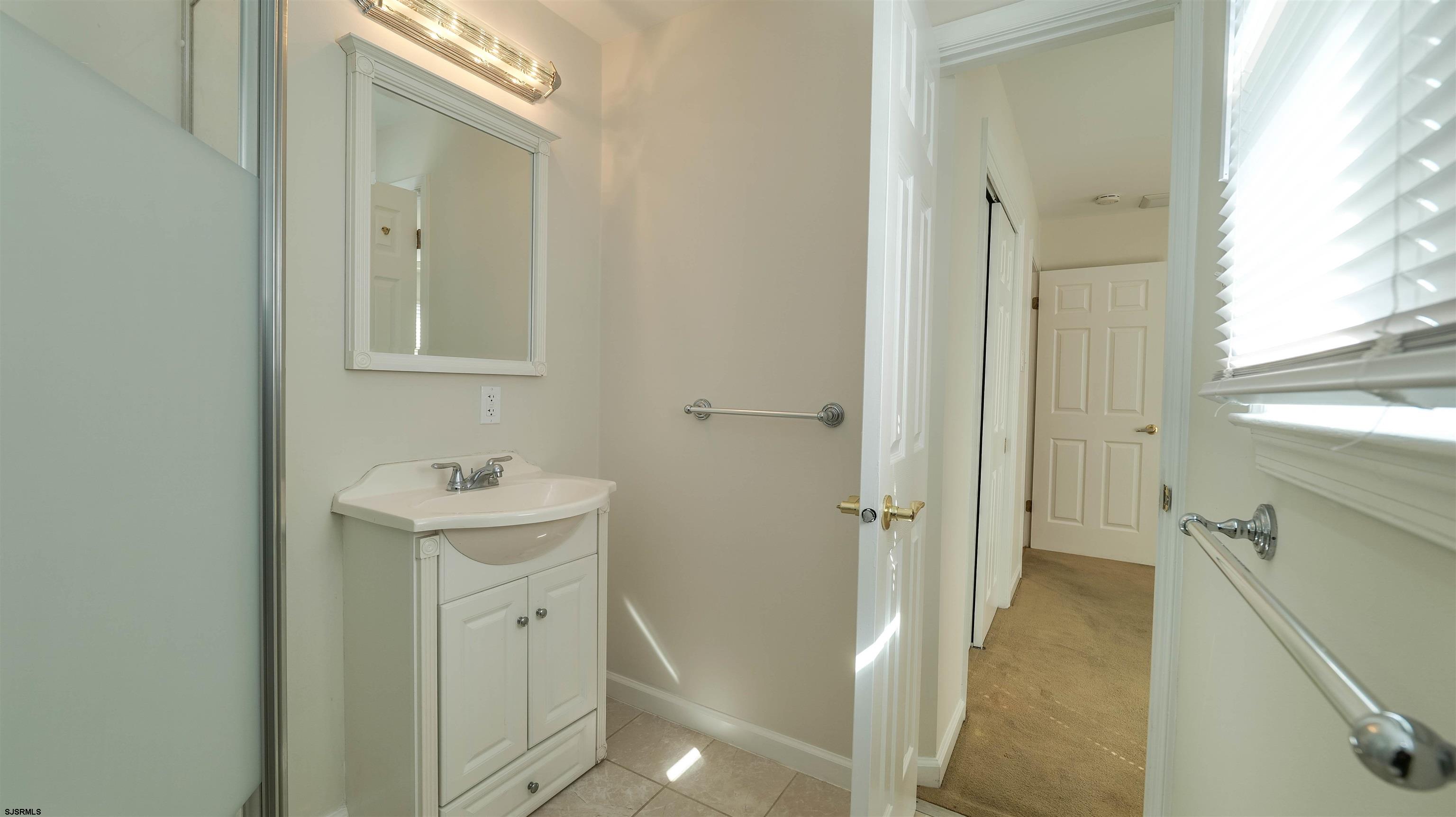 Somers Point, New Jersey 08244, United States, 2 Bedrooms Bedrooms, ,2 BathroomsBathrooms,Residential,Pending,93619