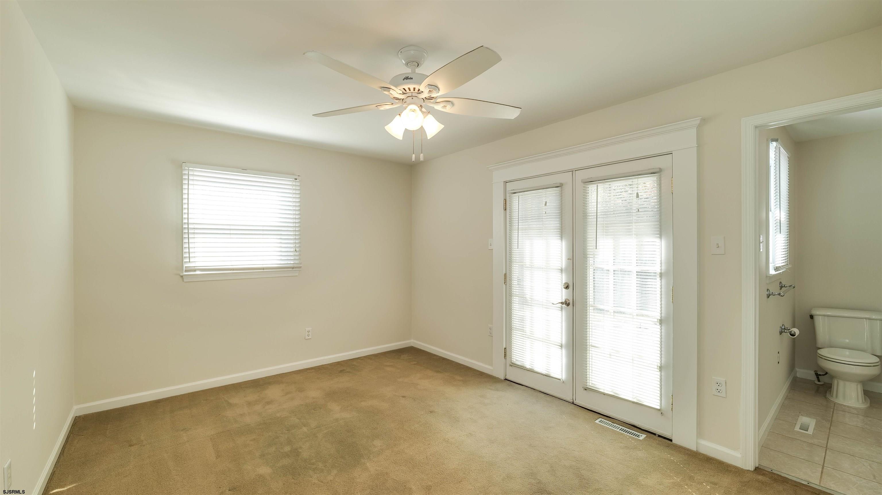 Somers Point, New Jersey 08244, United States, 2 Bedrooms Bedrooms, ,2 BathroomsBathrooms,Residential,Pending,93619