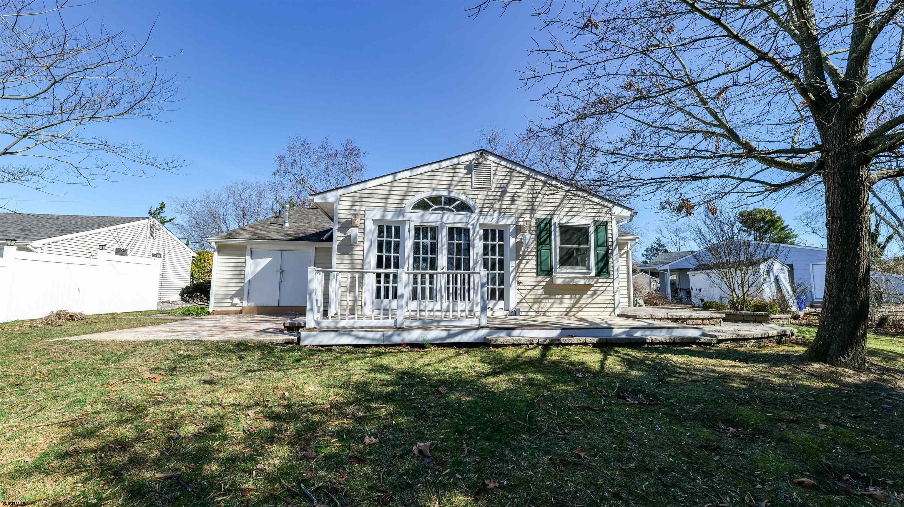 Somers Point, New Jersey 08244, United States, 2 Bedrooms Bedrooms, ,2 BathroomsBathrooms,Residential,Pending,93619