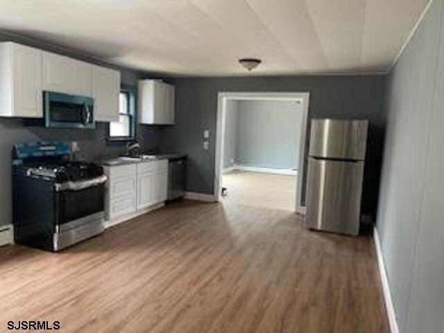 Penns Grove Borough, New Jersey 08069, United States, 4 Bedrooms Bedrooms, ,2 BathroomsBathrooms,Residential,Active,42763
