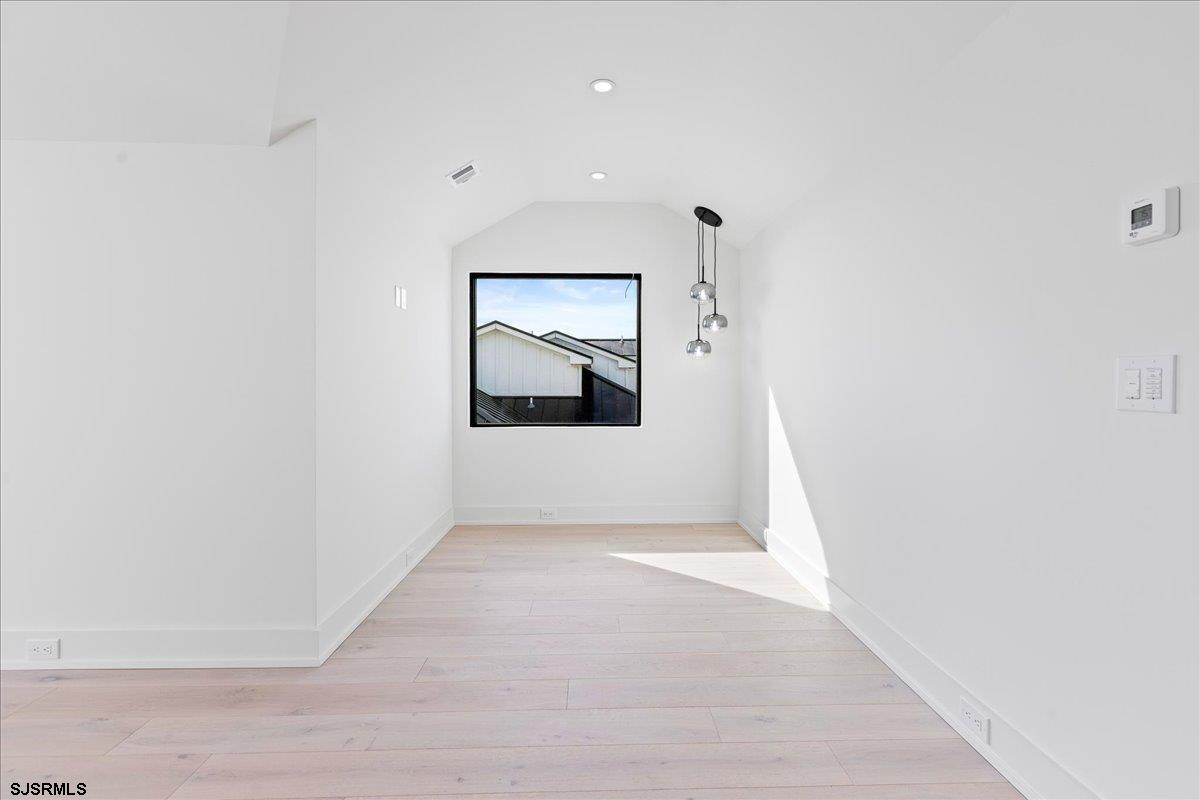 Margate, New Jersey 08402, United States, 6 Bedrooms Bedrooms, ,7 BathroomsBathrooms,Residential,Pending,9310