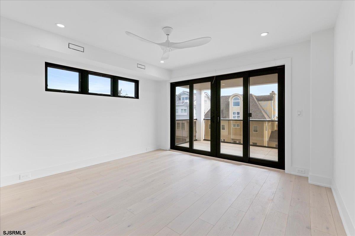 Margate, New Jersey 08402, United States, 6 Bedrooms Bedrooms, ,7 BathroomsBathrooms,Residential,Pending,9310