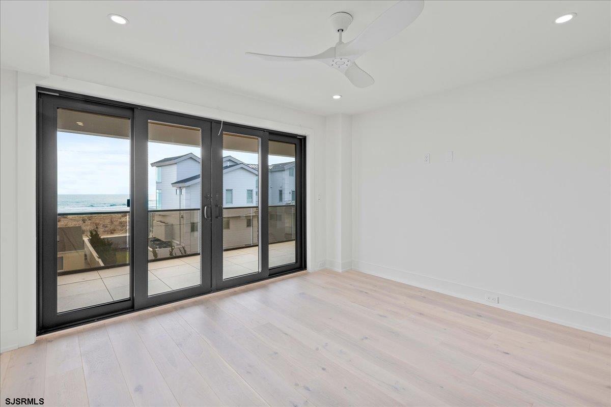 Margate, New Jersey 08402, United States, 6 Bedrooms Bedrooms, ,7 BathroomsBathrooms,Residential,Pending,9310