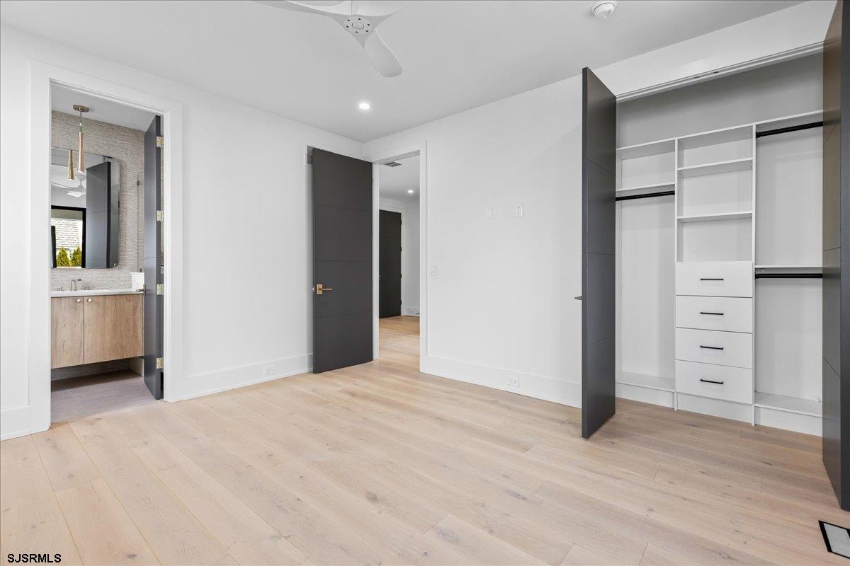 Margate, New Jersey 08402, United States, 6 Bedrooms Bedrooms, ,7 BathroomsBathrooms,Residential,Pending,9310