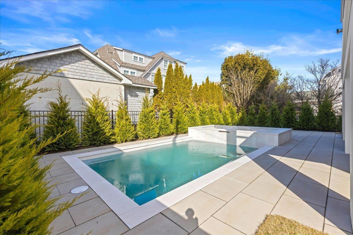 Margate, New Jersey 08402, United States, 6 Bedrooms Bedrooms, ,7 BathroomsBathrooms,Residential,Pending,9310