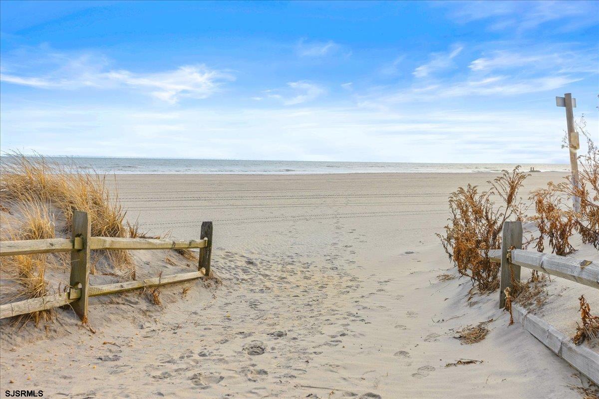 Margate, New Jersey 08402, United States, 6 Bedrooms Bedrooms, ,7 BathroomsBathrooms,Residential,Pending,9310