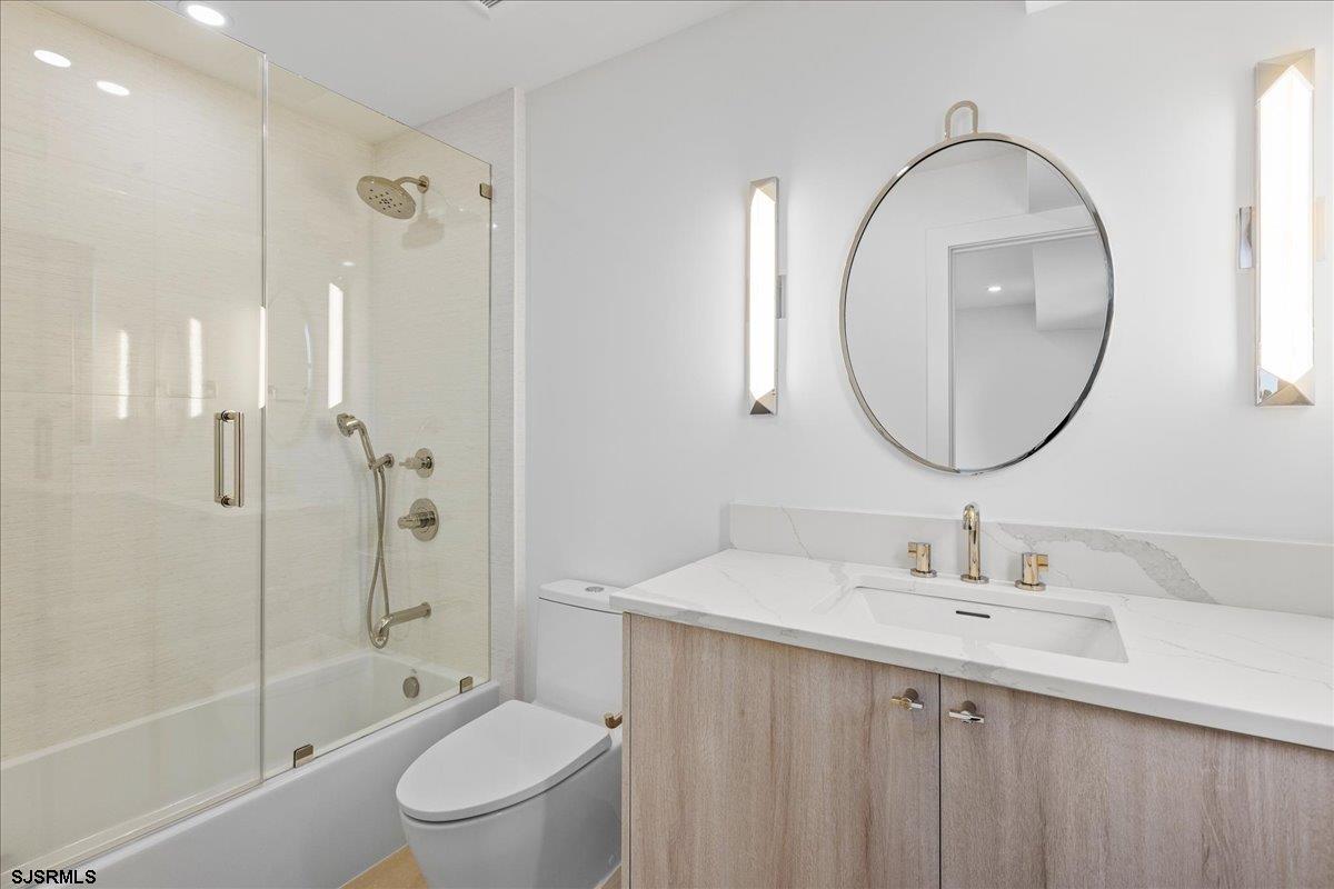 Margate, New Jersey 08402, United States, 6 Bedrooms Bedrooms, ,7 BathroomsBathrooms,Residential,Pending,9310