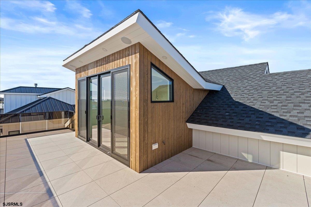 Margate, New Jersey 08402, United States, 6 Bedrooms Bedrooms, ,7 BathroomsBathrooms,Residential,Pending,9310