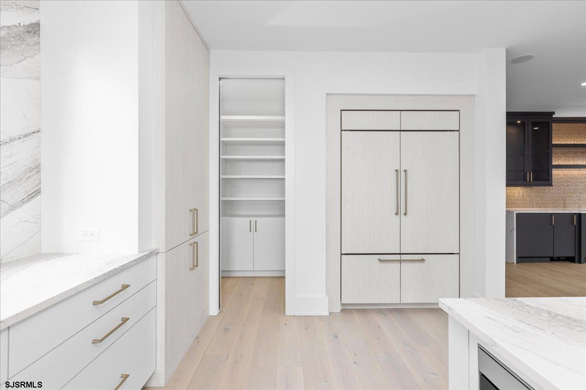 Margate, New Jersey 08402, United States, 6 Bedrooms Bedrooms, ,7 BathroomsBathrooms,Residential,Pending,9310