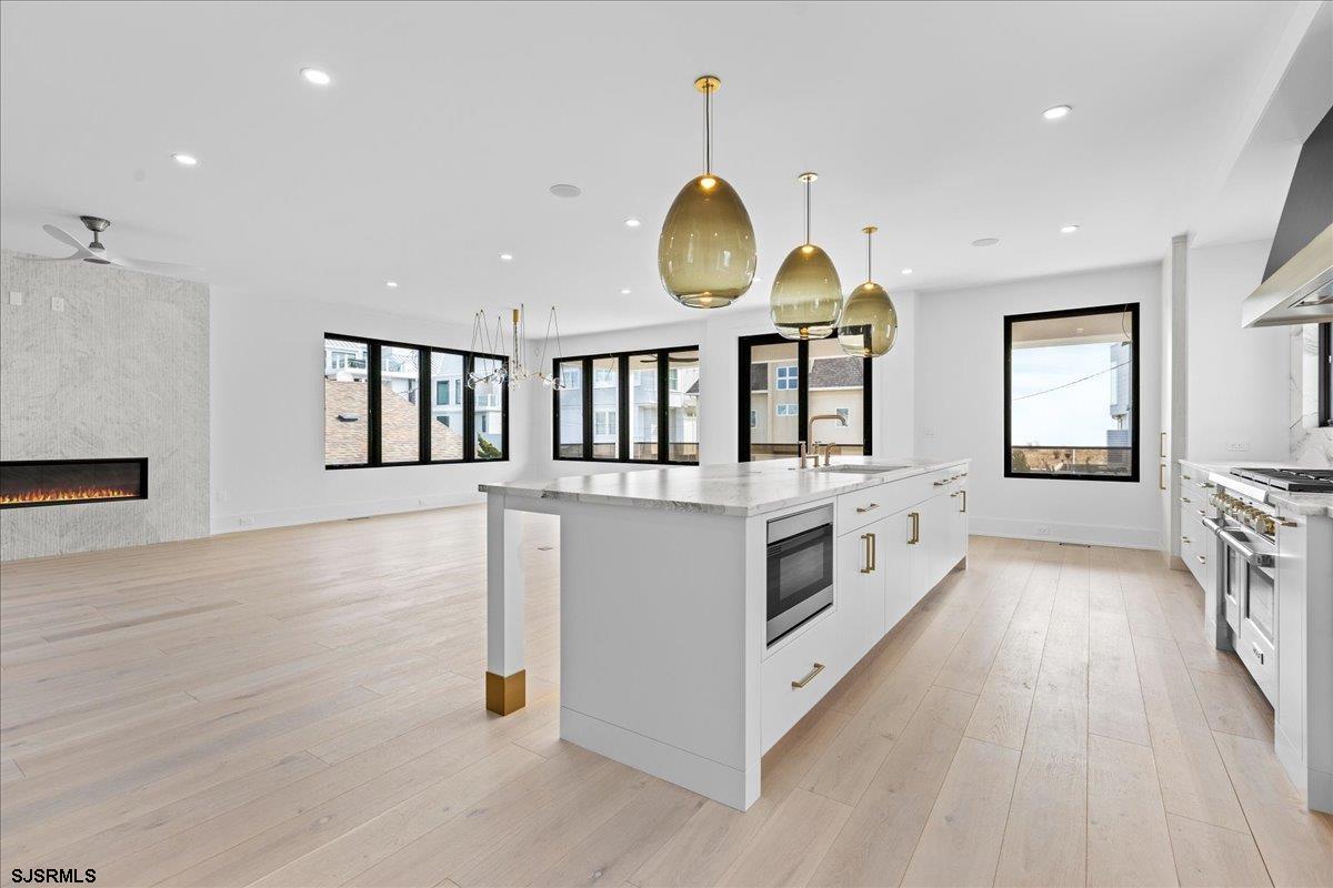 Margate, New Jersey 08402, United States, 6 Bedrooms Bedrooms, ,7 BathroomsBathrooms,Residential,Pending,9310