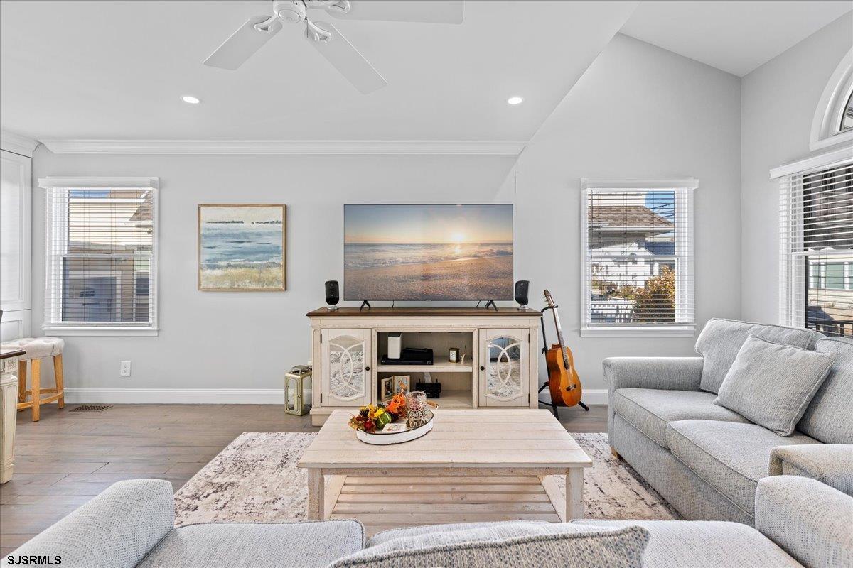 Margate, New Jersey 08402, United States, 3 Bedrooms Bedrooms, ,3 BathroomsBathrooms,Residential,Active,894