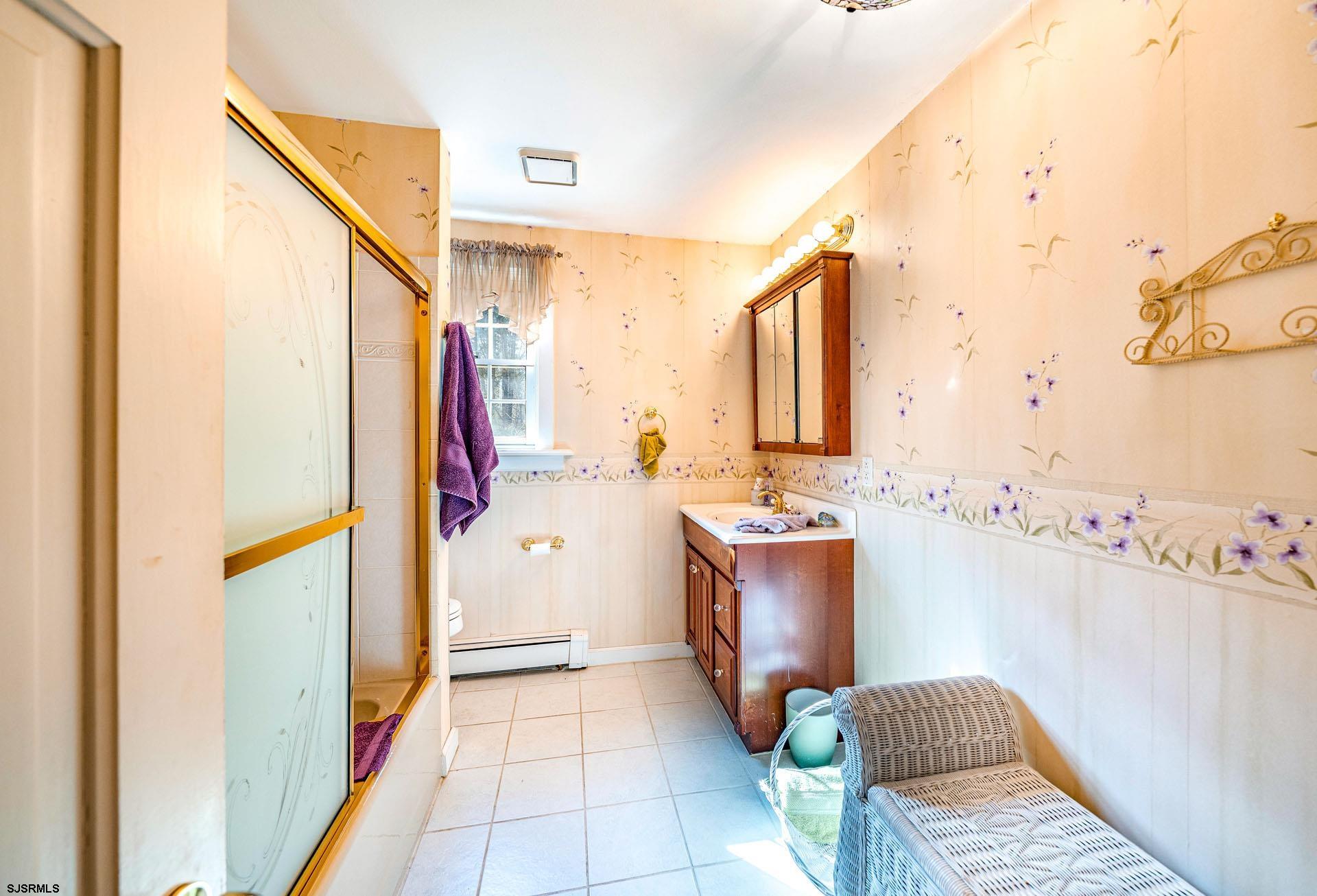 Dennis Township, New Jersey 08270, United States, 4 Bedrooms Bedrooms, ,3 BathroomsBathrooms,Residential,Active,147702