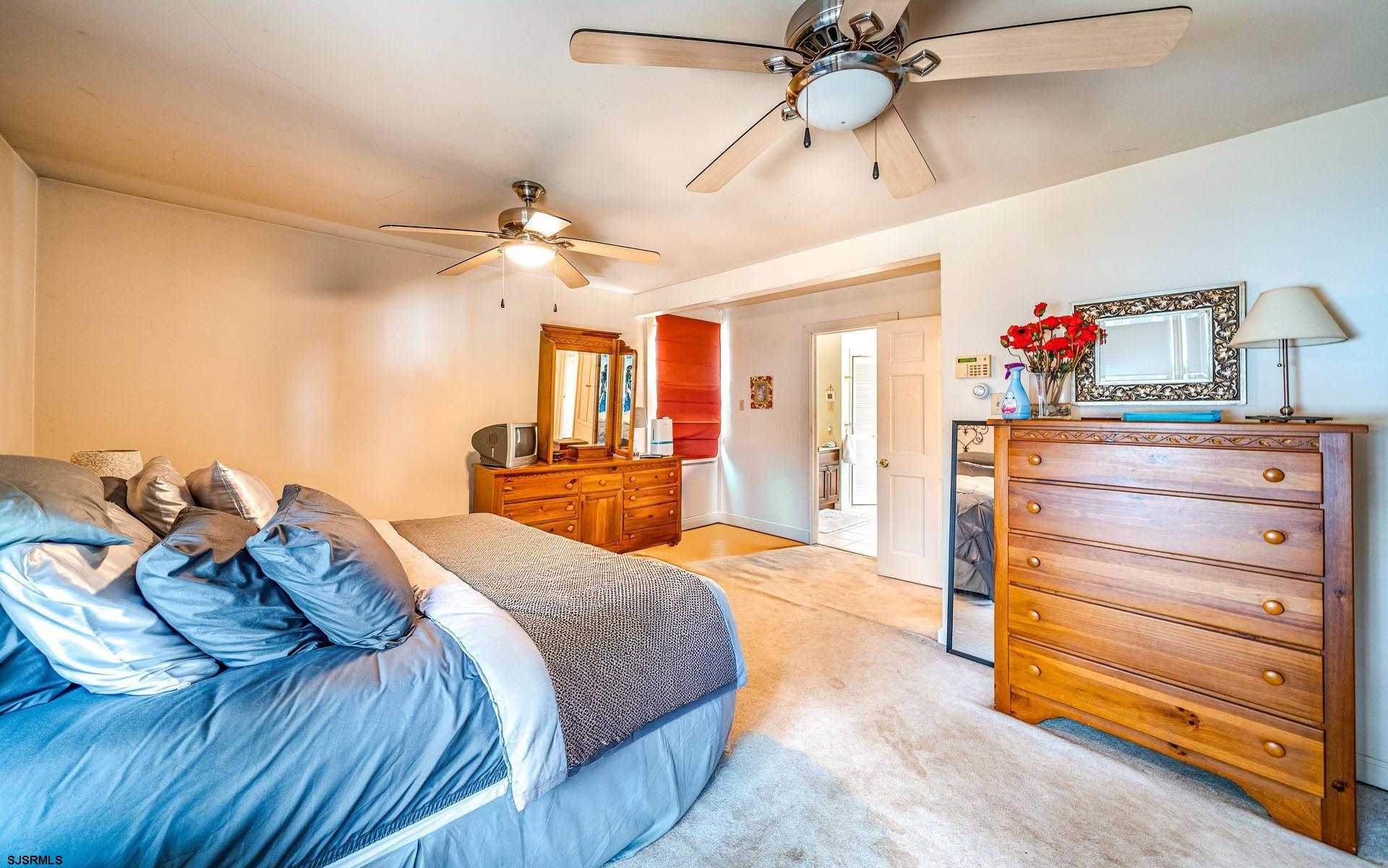 Dennis Township, New Jersey 08270, United States, 4 Bedrooms Bedrooms, ,3 BathroomsBathrooms,Residential,Active,147702