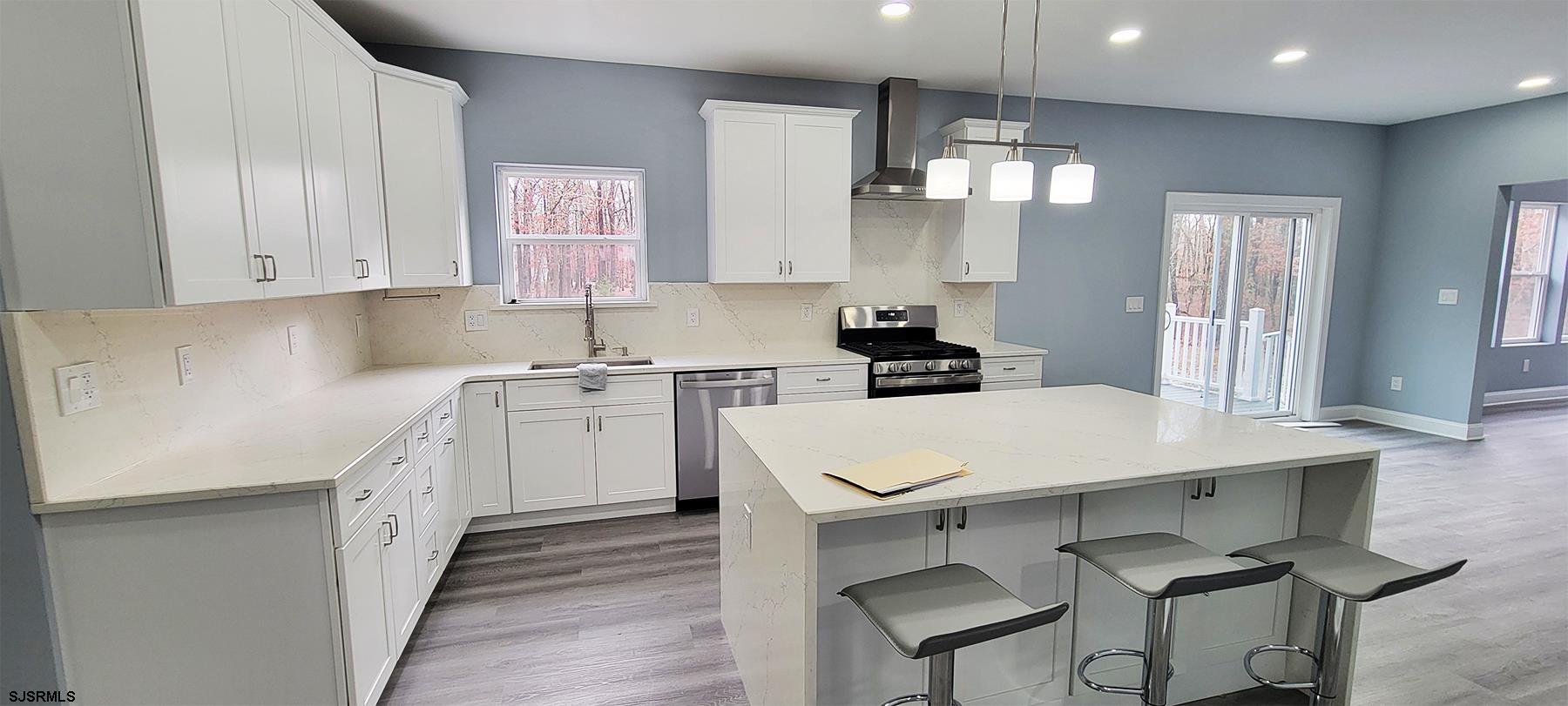 Absecon, New Jersey 08205, United States, 4 Bedrooms Bedrooms, ,4 BathroomsBathrooms,Residential,Active,89641