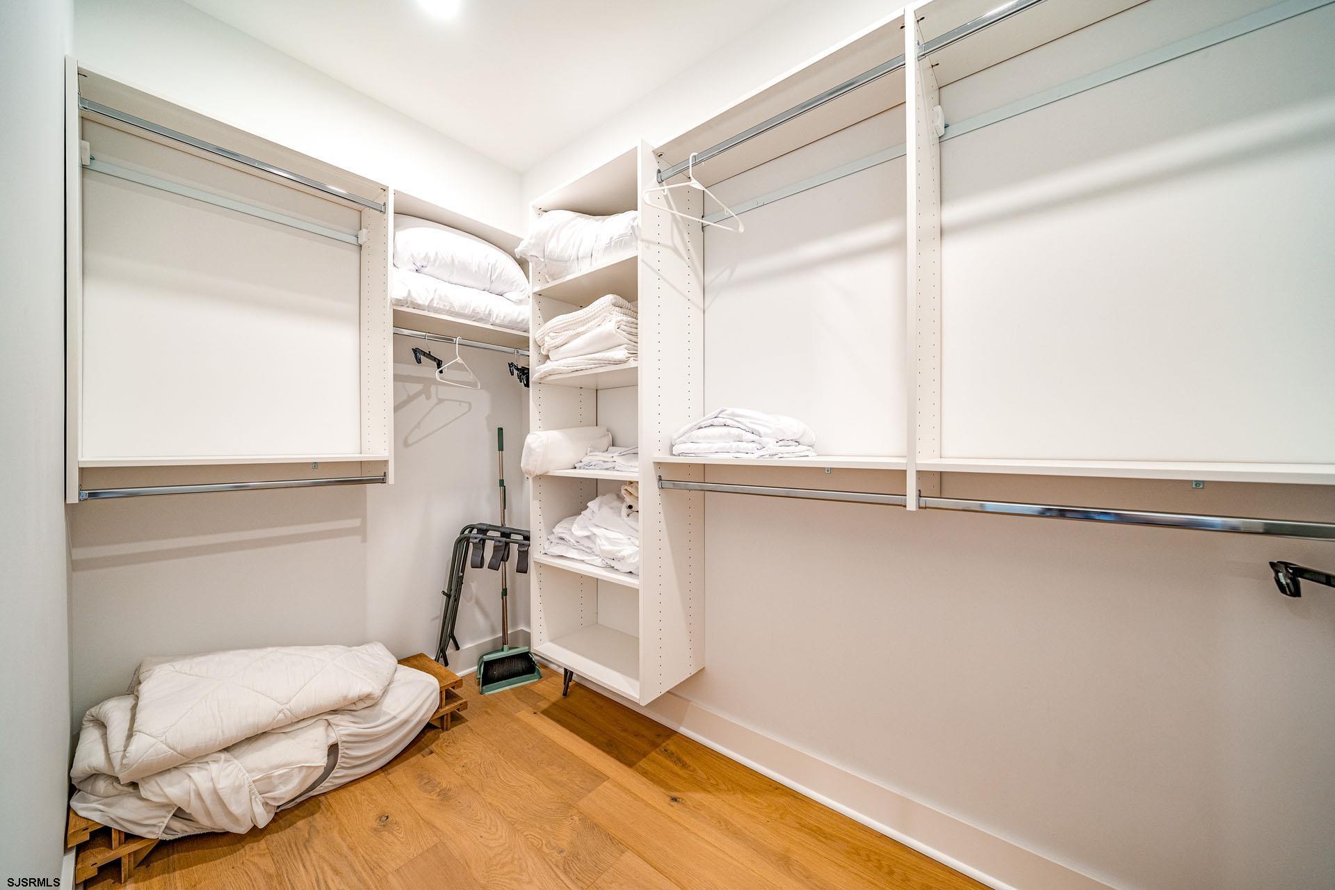 Ocean City, New Jersey 08226, United States, 5 Bedrooms Bedrooms, ,5 BathroomsBathrooms,Residential,Active,81887