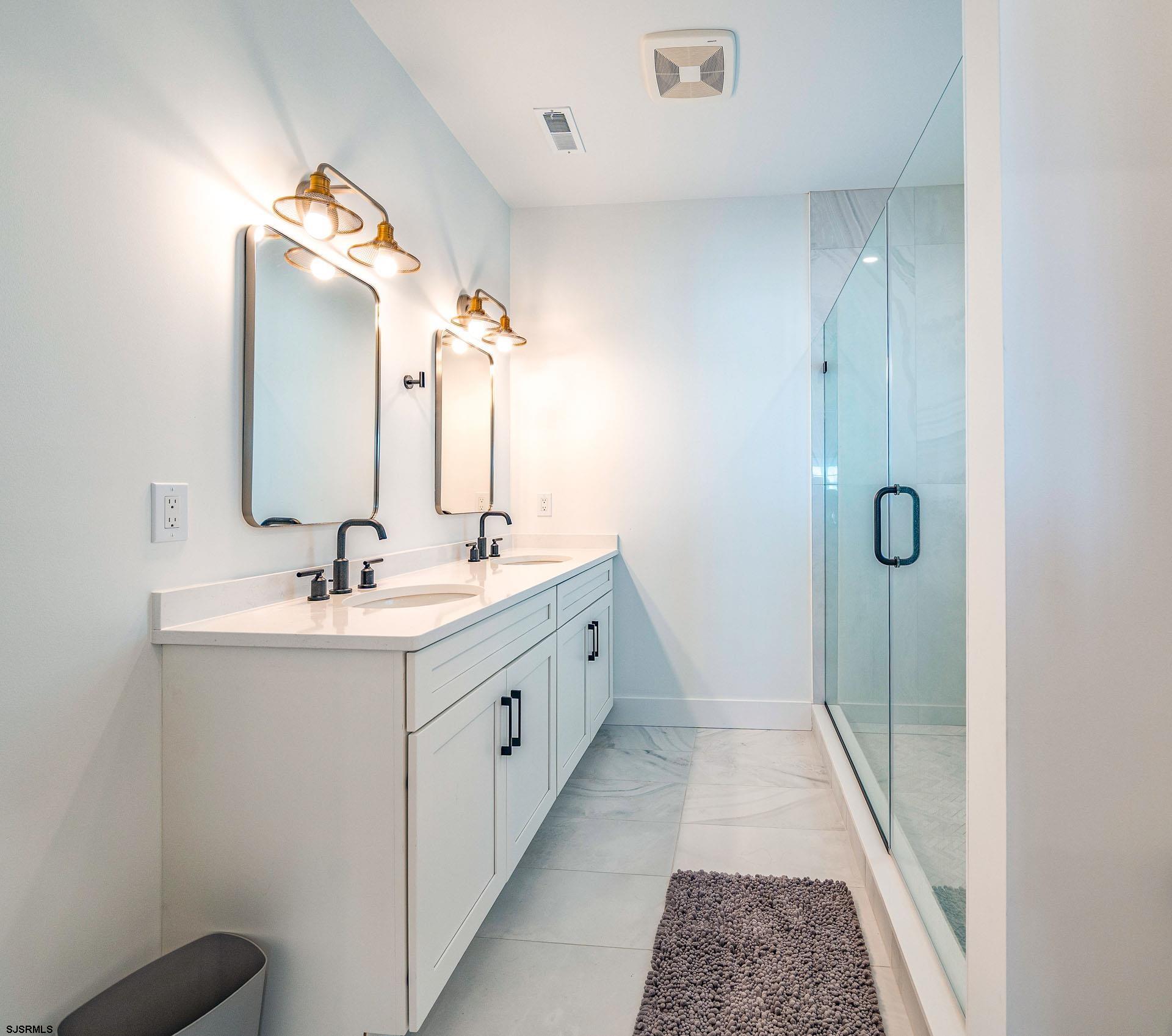 Ocean City, New Jersey 08226, United States, 5 Bedrooms Bedrooms, ,5 BathroomsBathrooms,Residential,Active,81887