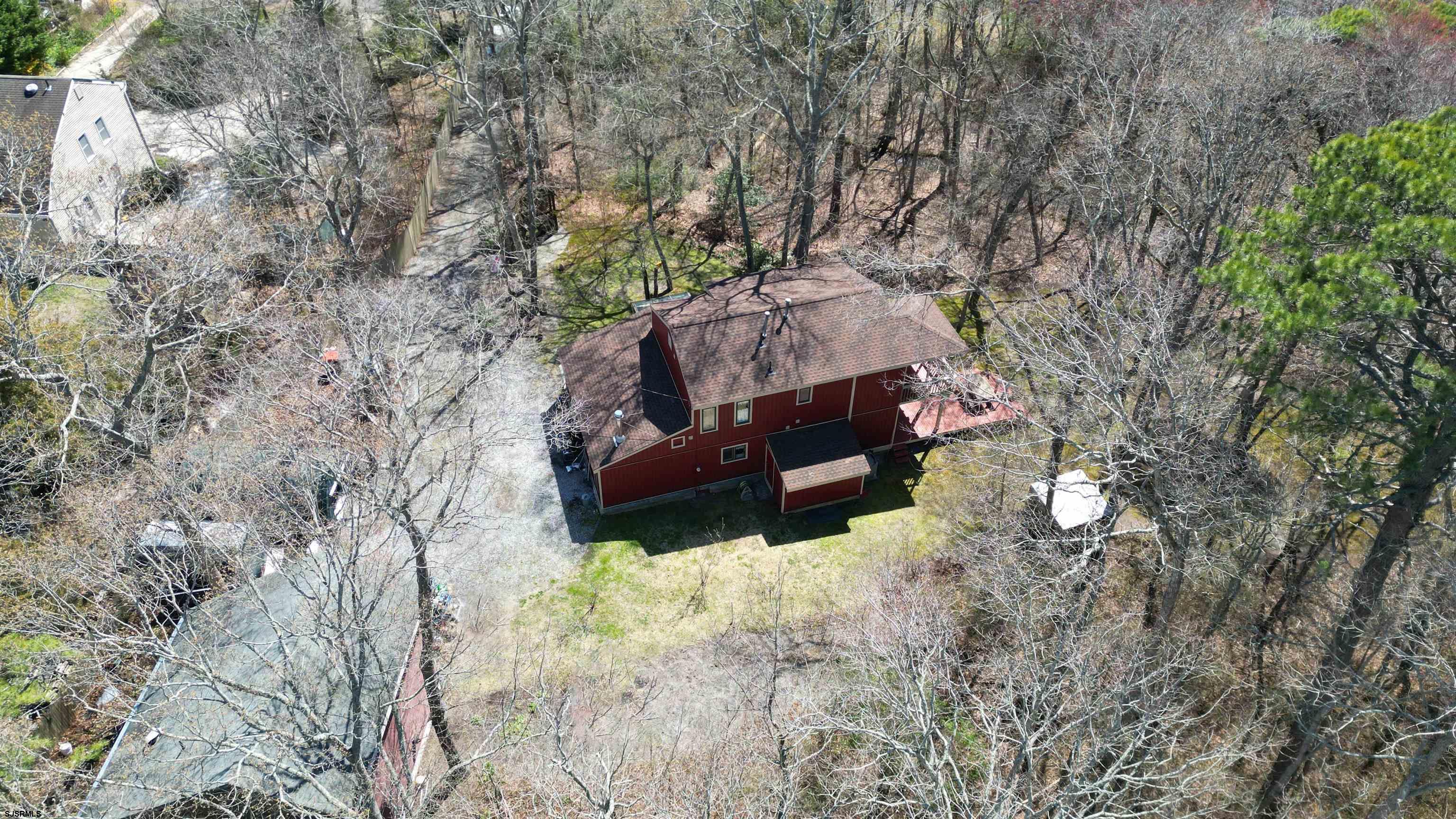 515 E Brook Ln