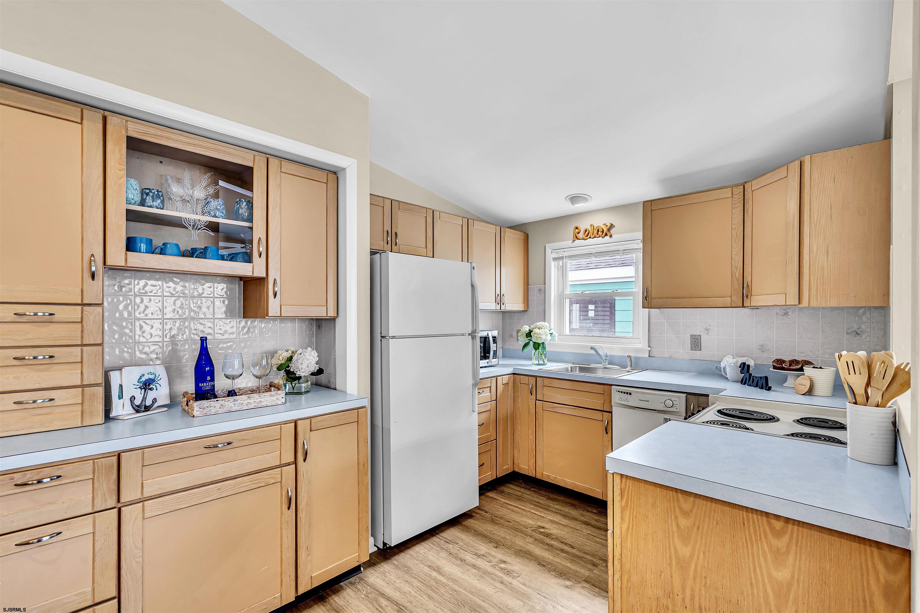 Ocean City, New Jersey 08226, United States, 2 Bedrooms Bedrooms, ,1 BathroomBathrooms,Residential,Active,187969