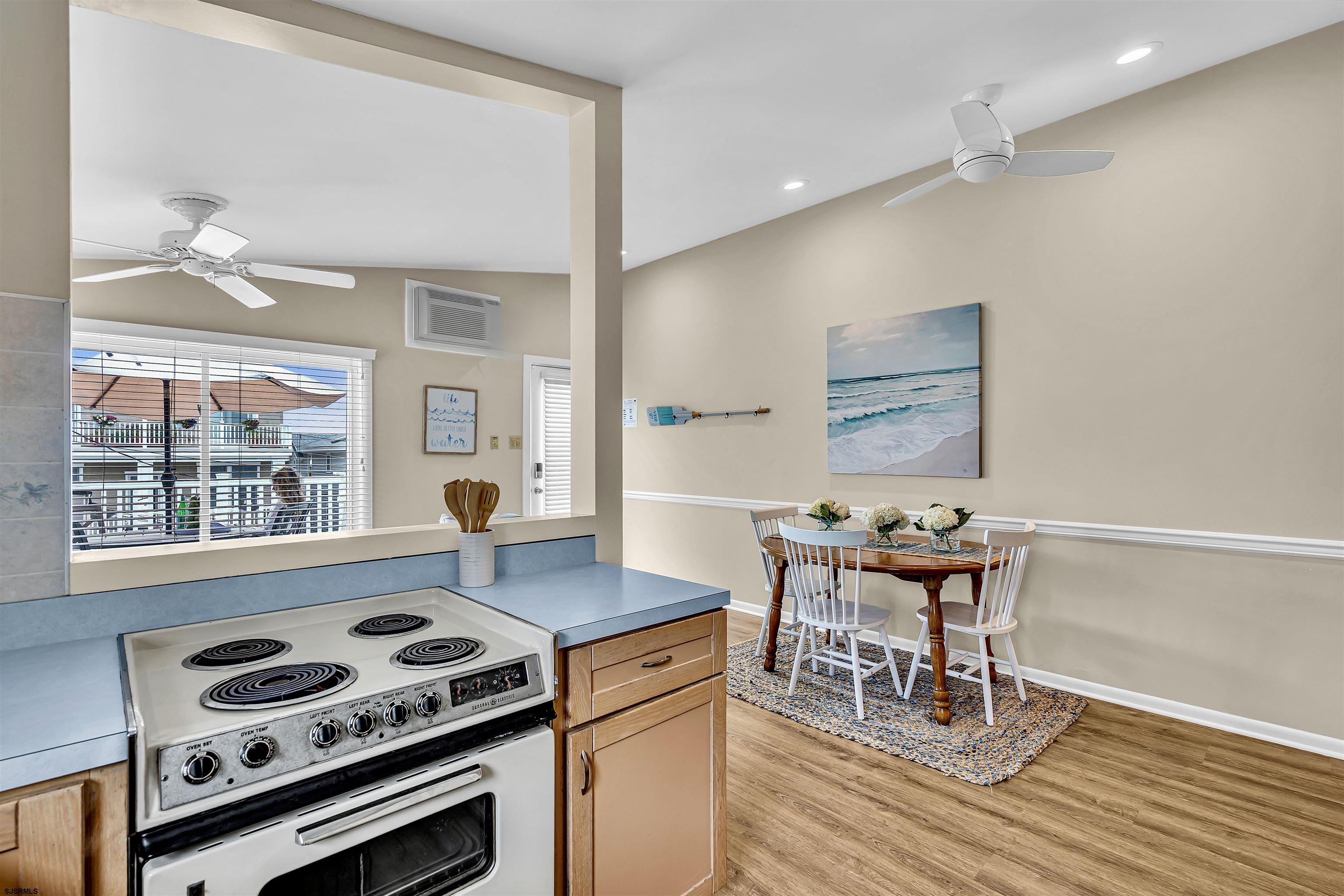 Ocean City, New Jersey 08226, United States, 2 Bedrooms Bedrooms, ,1 BathroomBathrooms,Residential,Active,187969
