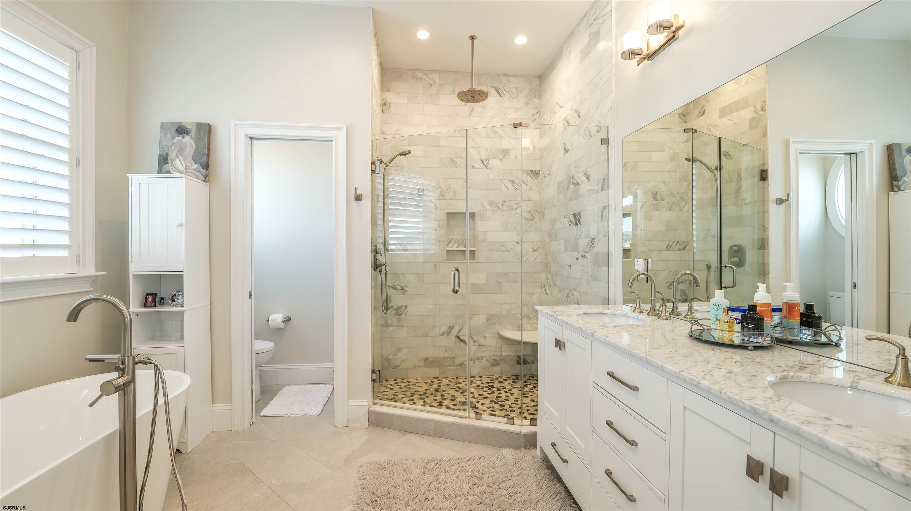 Margate, New Jersey 08402, United States, 5 Bedrooms Bedrooms, ,6 BathroomsBathrooms,Residential,Active,93448