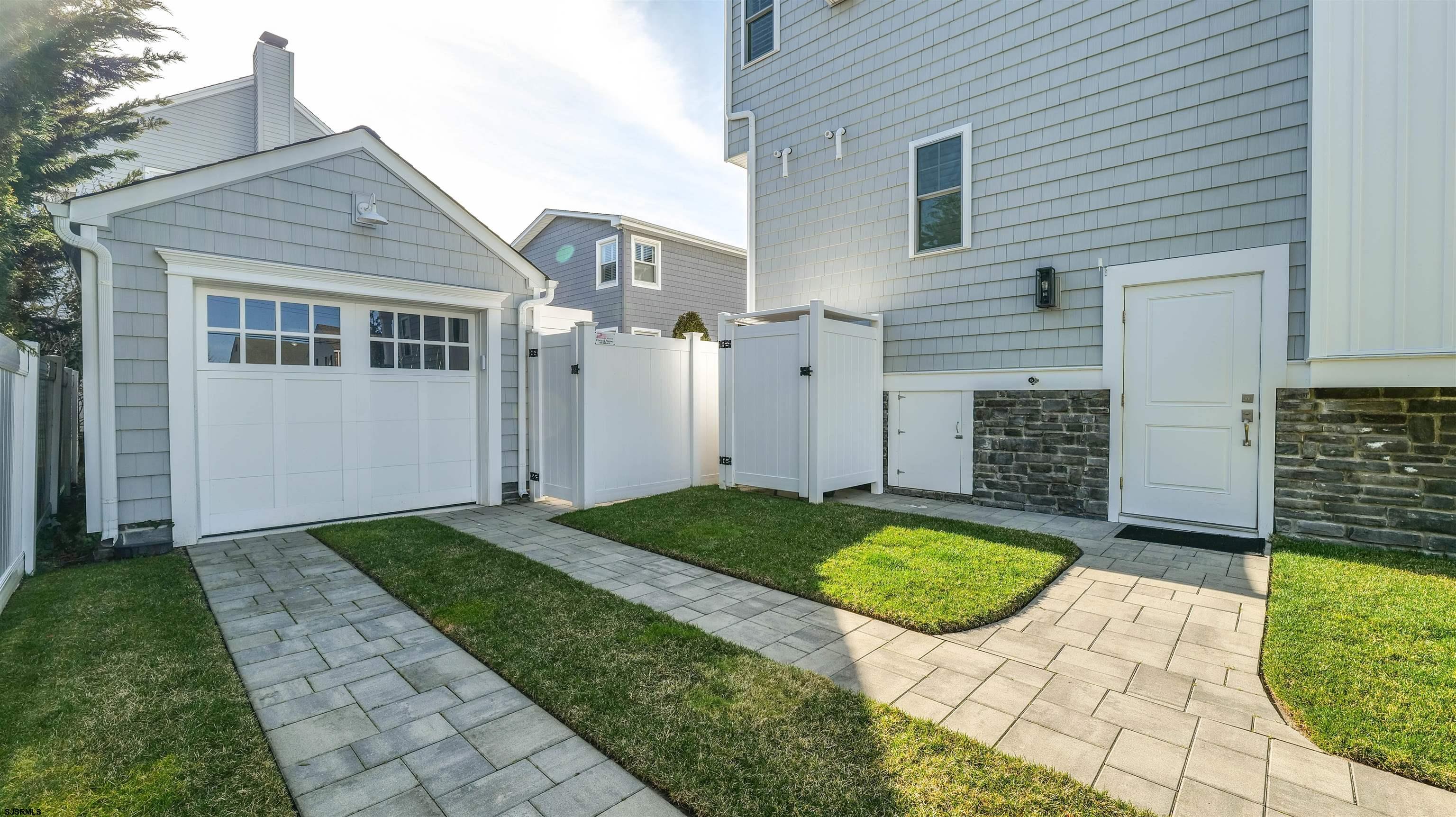 Margate, New Jersey 08402, United States, 5 Bedrooms Bedrooms, ,6 BathroomsBathrooms,Residential,Active,93448