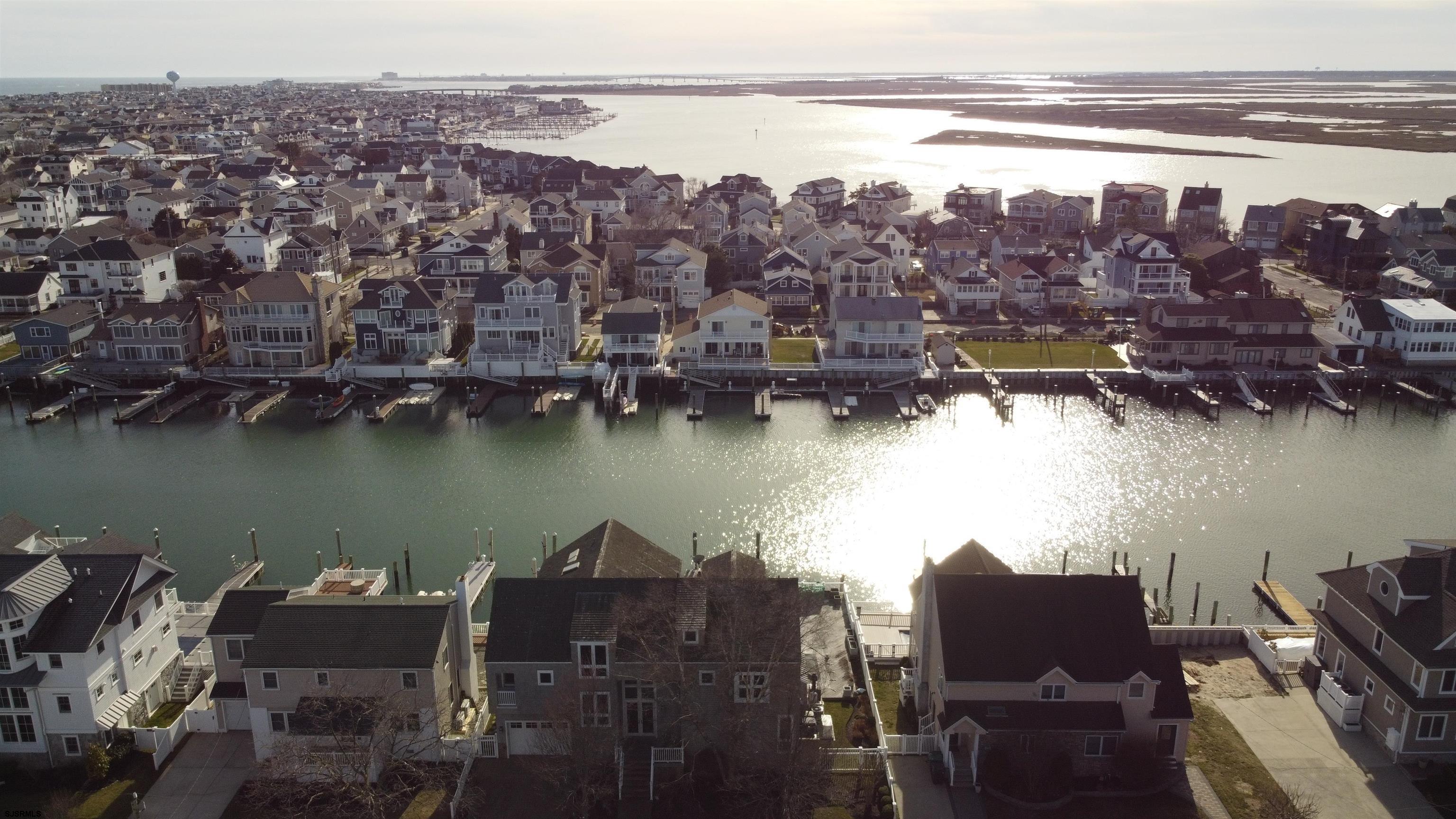 Margate, New Jersey 08402, United States, 5 Bedrooms Bedrooms, ,6 BathroomsBathrooms,Residential,Active,93448