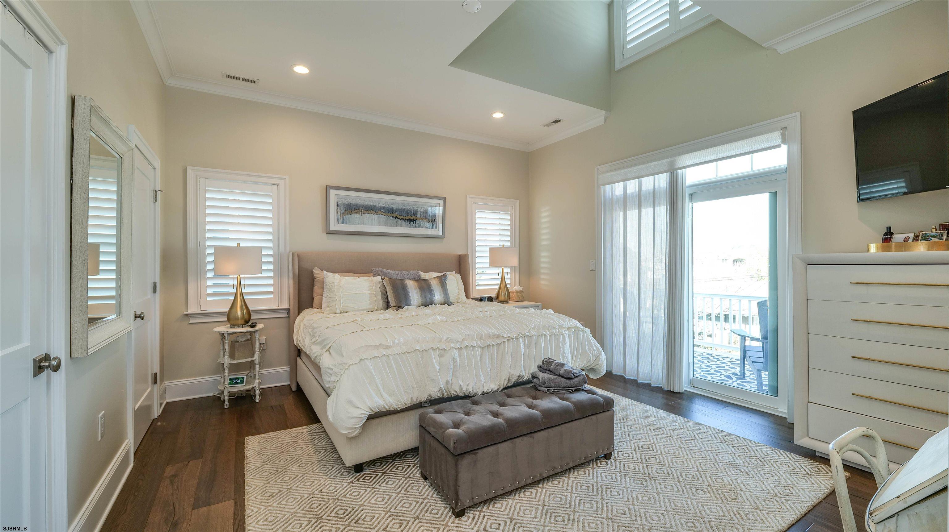 Margate, New Jersey 08402, United States, 5 Bedrooms Bedrooms, ,6 BathroomsBathrooms,Residential,Active,93448