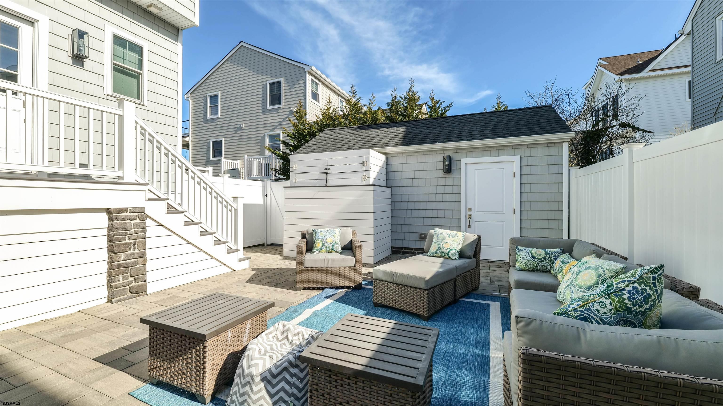 Margate, New Jersey 08402, United States, 5 Bedrooms Bedrooms, ,6 BathroomsBathrooms,Residential,Active,93448