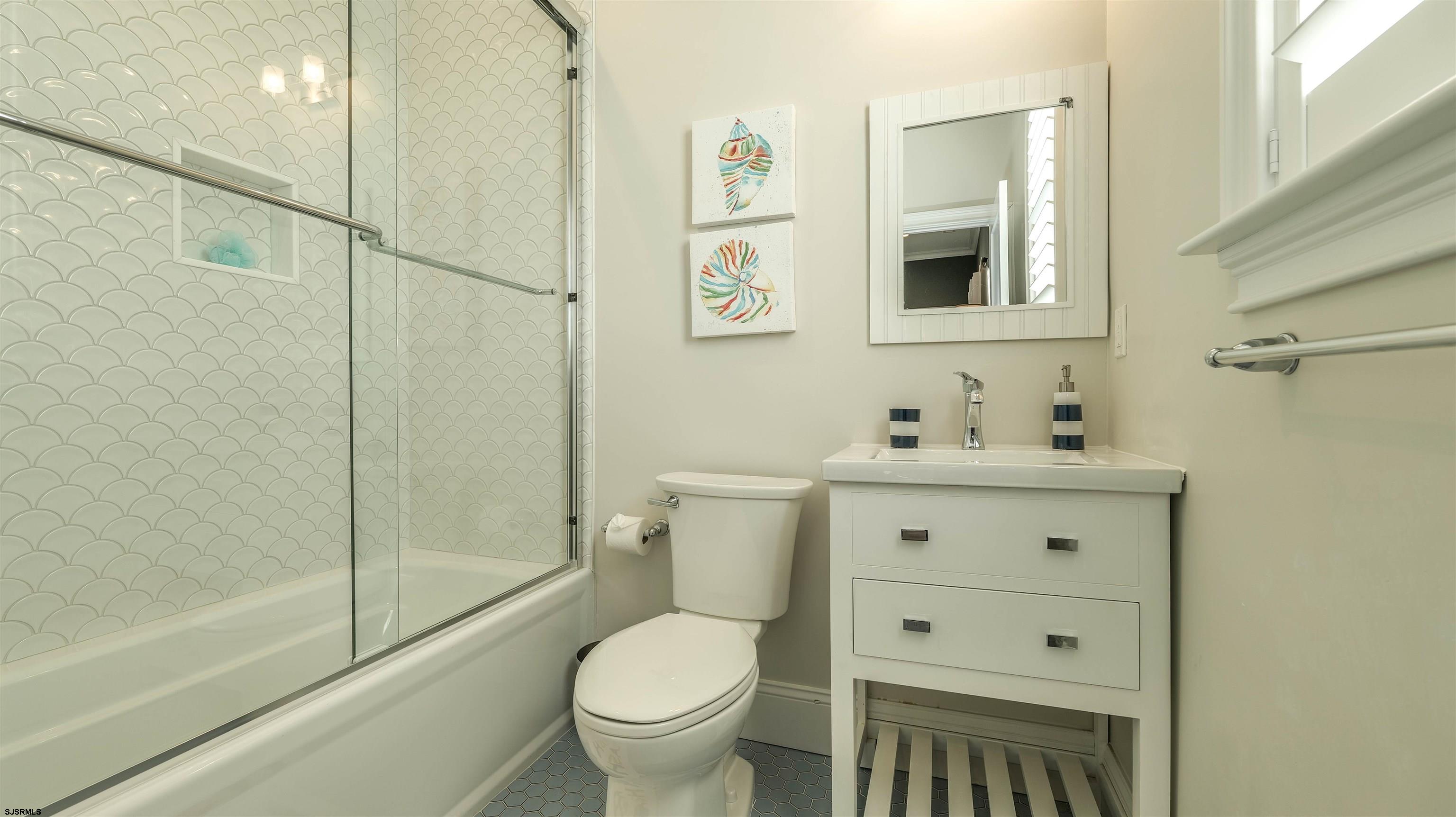 Margate, New Jersey 08402, United States, 5 Bedrooms Bedrooms, ,6 BathroomsBathrooms,Residential,Active,93448