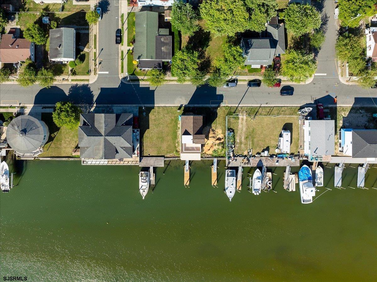 Atlantic City, New Jersey 08401, United States, 3 Bedrooms Bedrooms, ,2 BathroomsBathrooms,Residential,Pending,73360