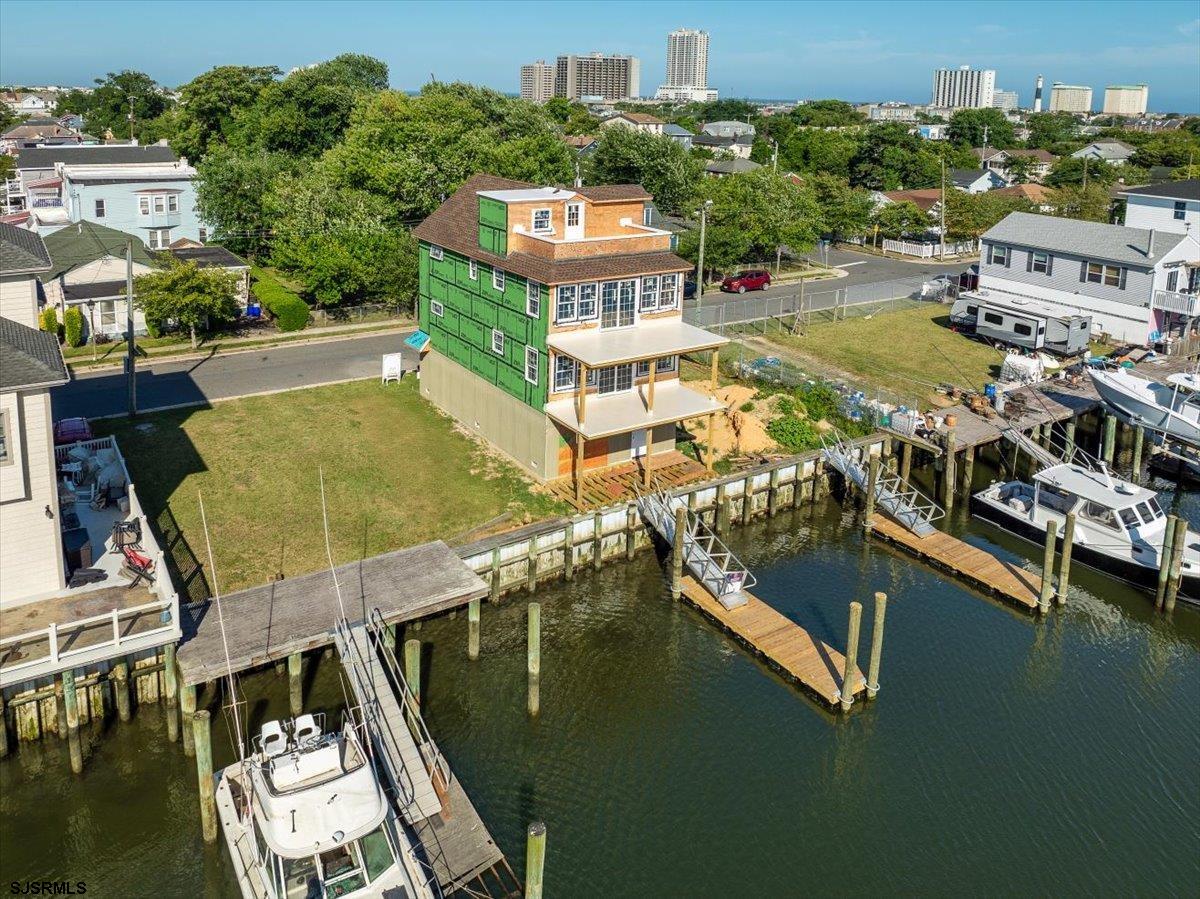 Atlantic City, New Jersey 08401, United States, 3 Bedrooms Bedrooms, ,2 BathroomsBathrooms,Residential,Pending,73360