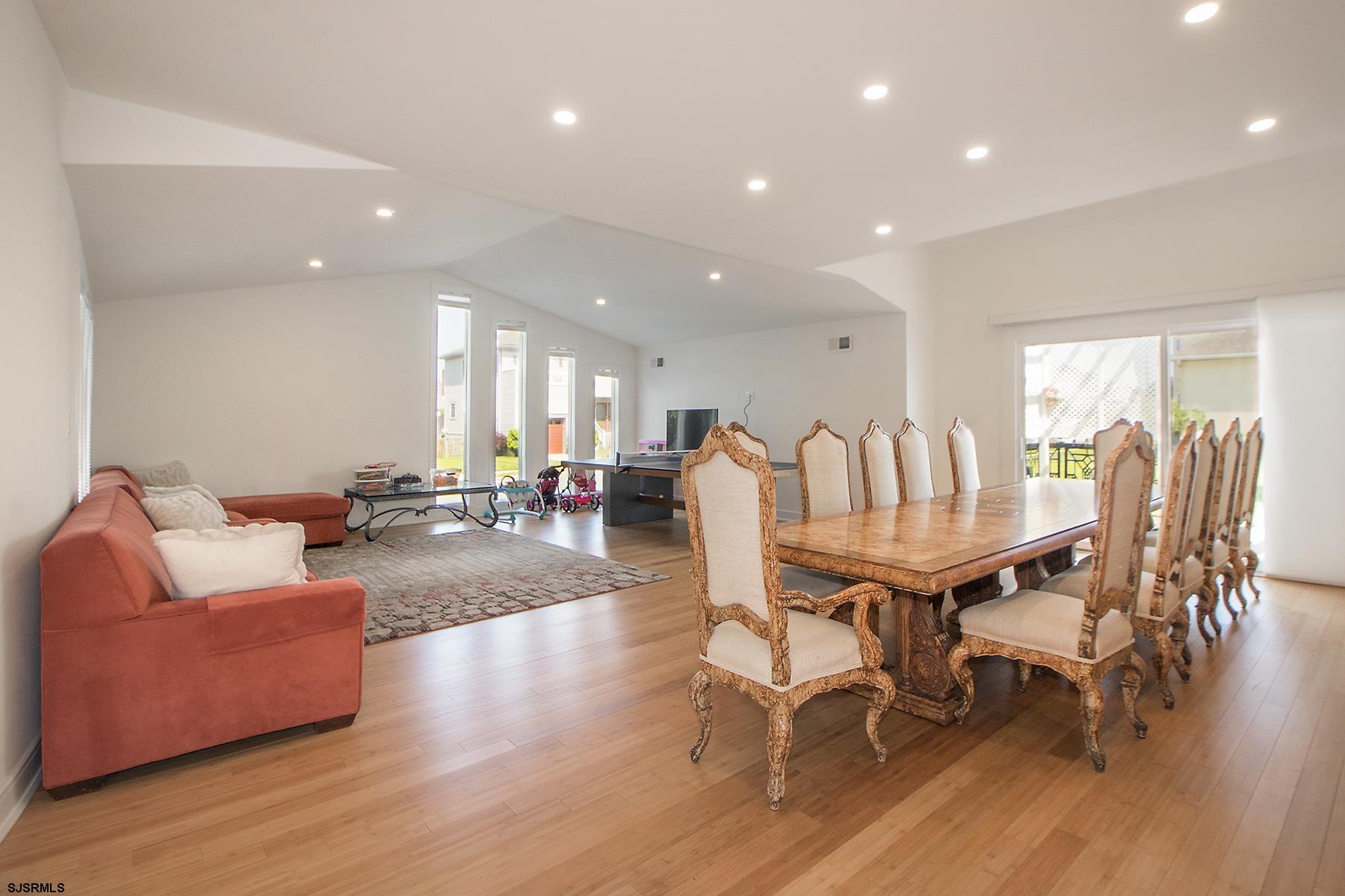 Margate, New Jersey 08402, United States, 4 Bedrooms Bedrooms, ,5 BathroomsBathrooms,Residential,Active,138273