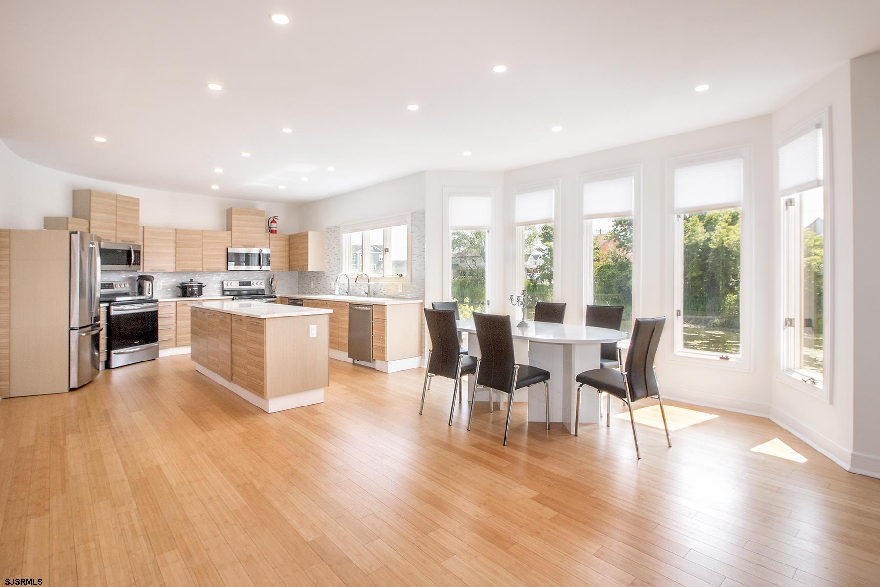 Margate, New Jersey 08402, United States, 4 Bedrooms Bedrooms, ,5 BathroomsBathrooms,Residential,Active,138273