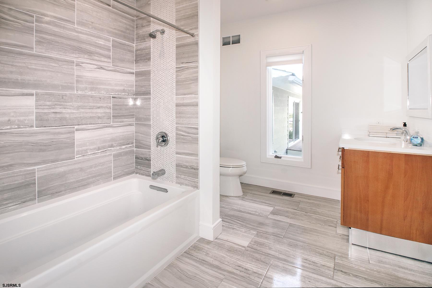 Margate, New Jersey 08402, United States, 4 Bedrooms Bedrooms, ,5 BathroomsBathrooms,Residential,Active,138273