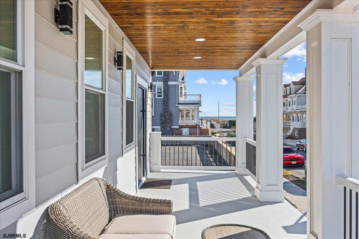 Ventnor, New Jersey 08402, United States, 6 Bedrooms Bedrooms, ,6 BathroomsBathrooms,Residential,Active,250671