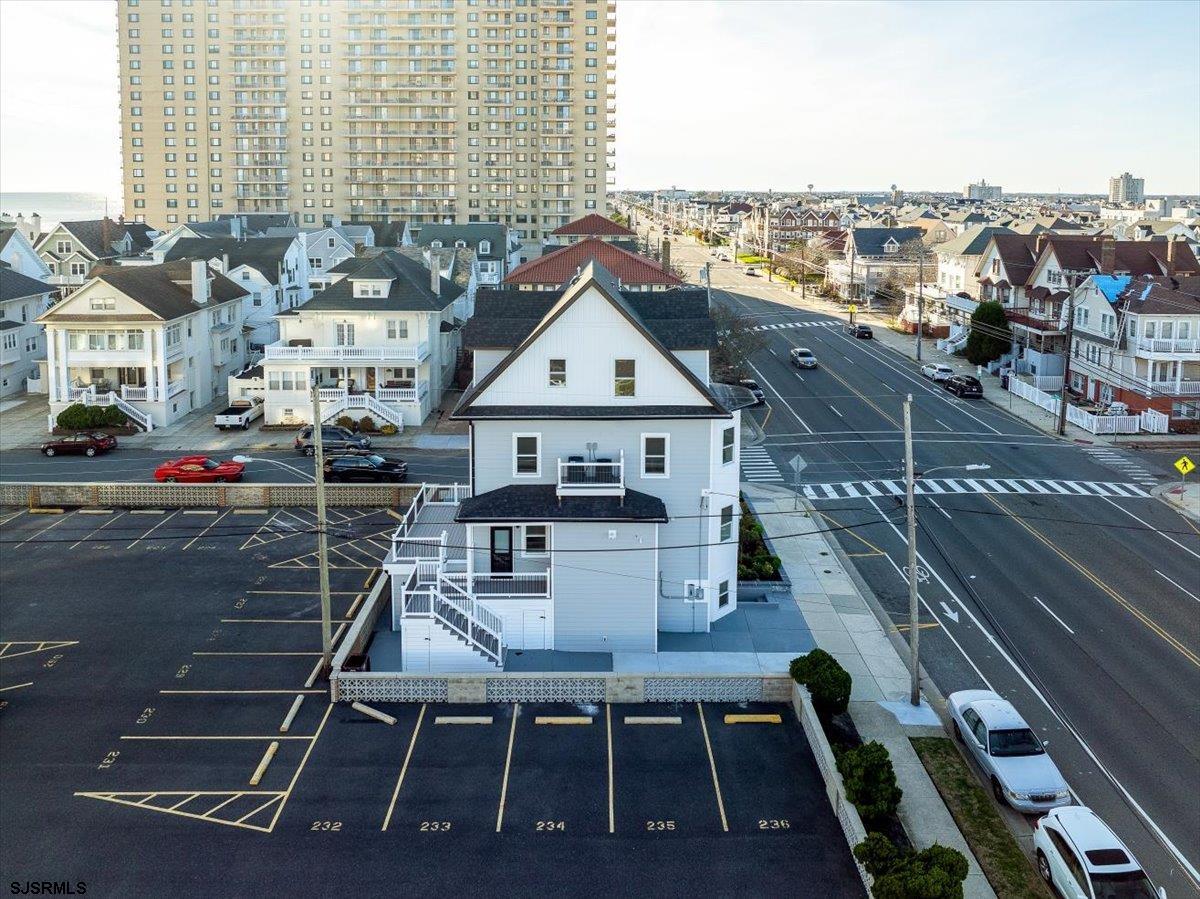 Ventnor, New Jersey 08402, United States, 6 Bedrooms Bedrooms, ,6 BathroomsBathrooms,Residential,Active,250671