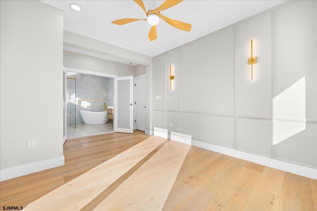 Ventnor, New Jersey 08402, United States, 6 Bedrooms Bedrooms, ,6 BathroomsBathrooms,Residential,Active,250671