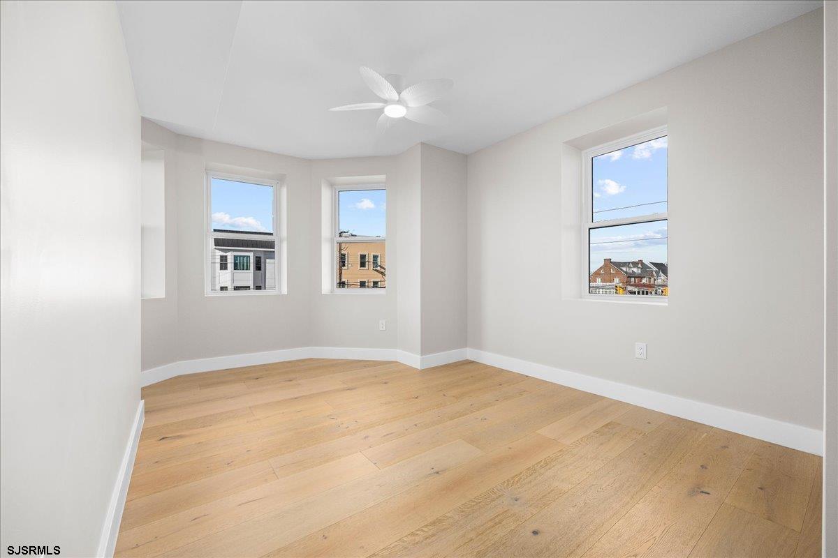 Ventnor, New Jersey 08402, United States, 6 Bedrooms Bedrooms, ,6 BathroomsBathrooms,Residential,Active,250671