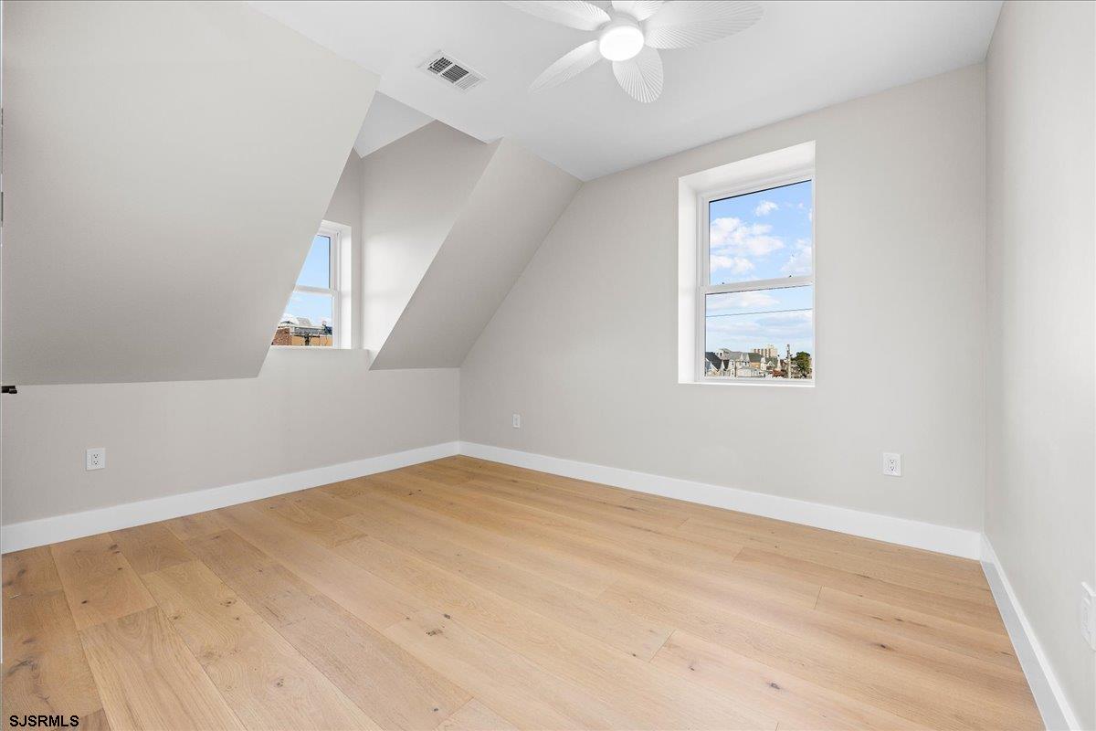 Ventnor, New Jersey 08402, United States, 6 Bedrooms Bedrooms, ,6 BathroomsBathrooms,Residential,Active,250671