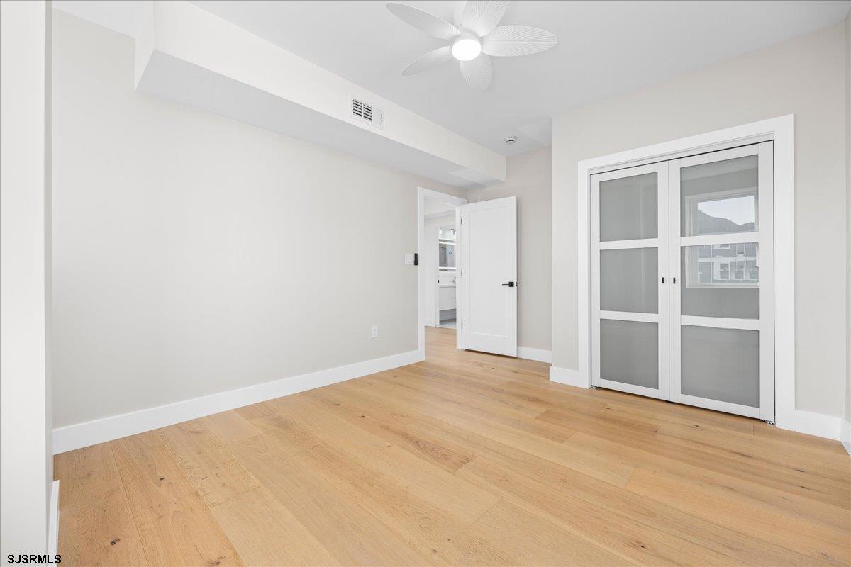 Ventnor, New Jersey 08402, United States, 6 Bedrooms Bedrooms, ,6 BathroomsBathrooms,Residential,Active,250671