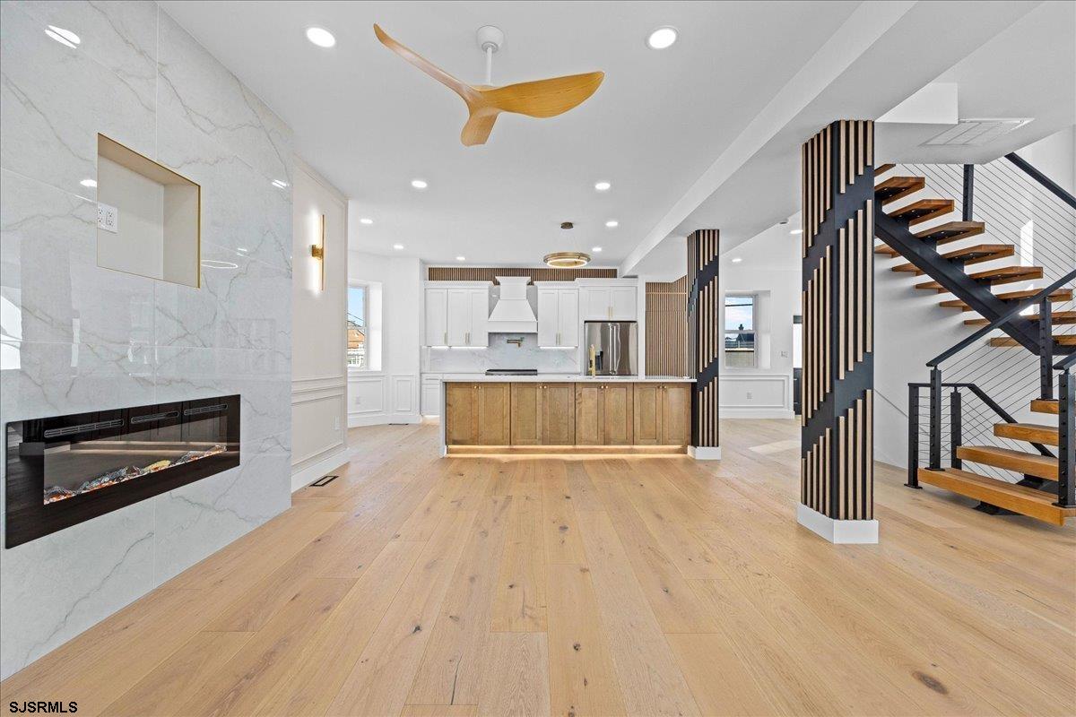 Ventnor, New Jersey 08402, United States, 6 Bedrooms Bedrooms, ,6 BathroomsBathrooms,Residential,Active,250671