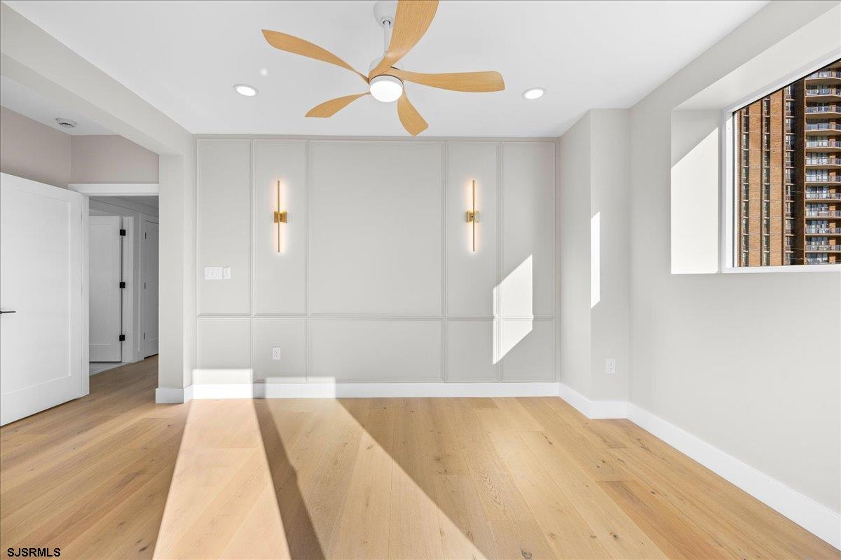 Ventnor, New Jersey 08402, United States, 6 Bedrooms Bedrooms, ,6 BathroomsBathrooms,Residential,Active,250671