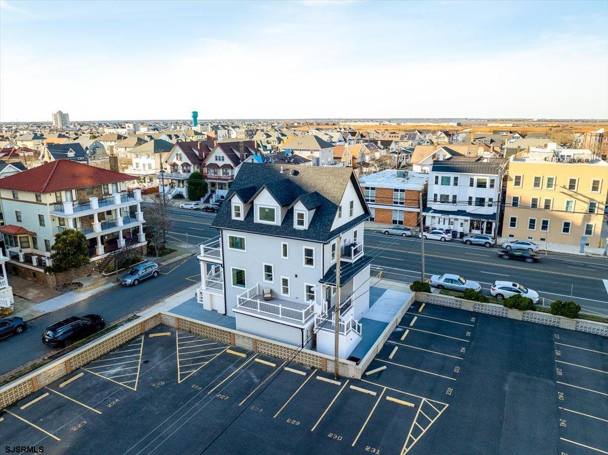 Ventnor, New Jersey 08402, United States, 6 Bedrooms Bedrooms, ,6 BathroomsBathrooms,Residential,Active,250671