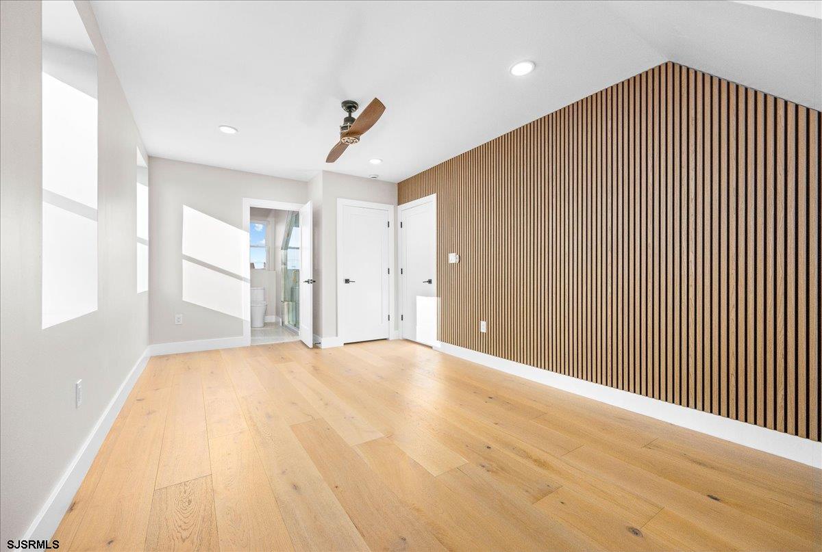 Ventnor, New Jersey 08402, United States, 6 Bedrooms Bedrooms, ,6 BathroomsBathrooms,Residential,Active,250671